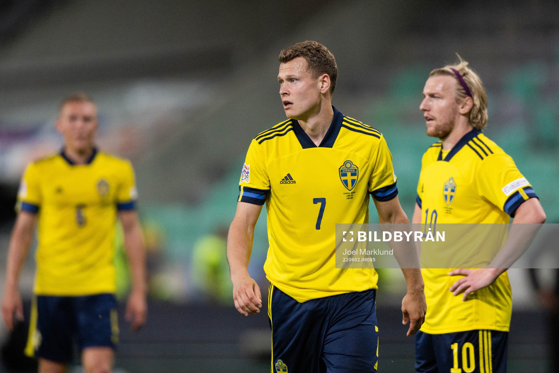 Viktor Claesson and Emil Forsberg of Sweden