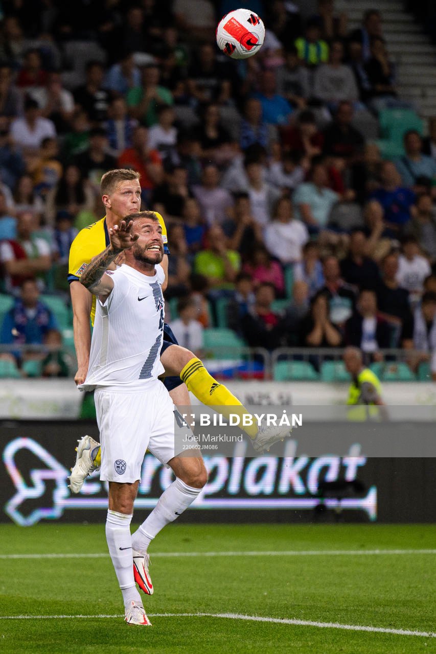 Joakim Nilsson of Sweden and Miha Blazic of Slovenia