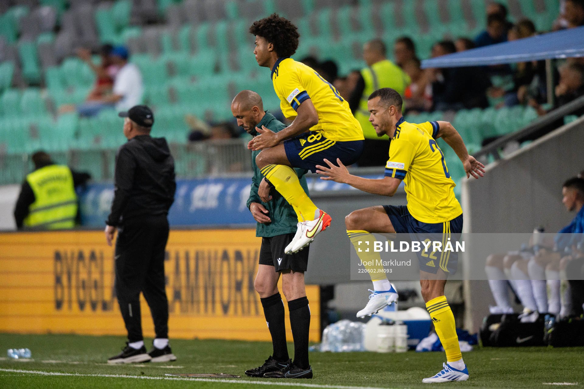 Robin Quaison and Jens Cajuste of Sweden