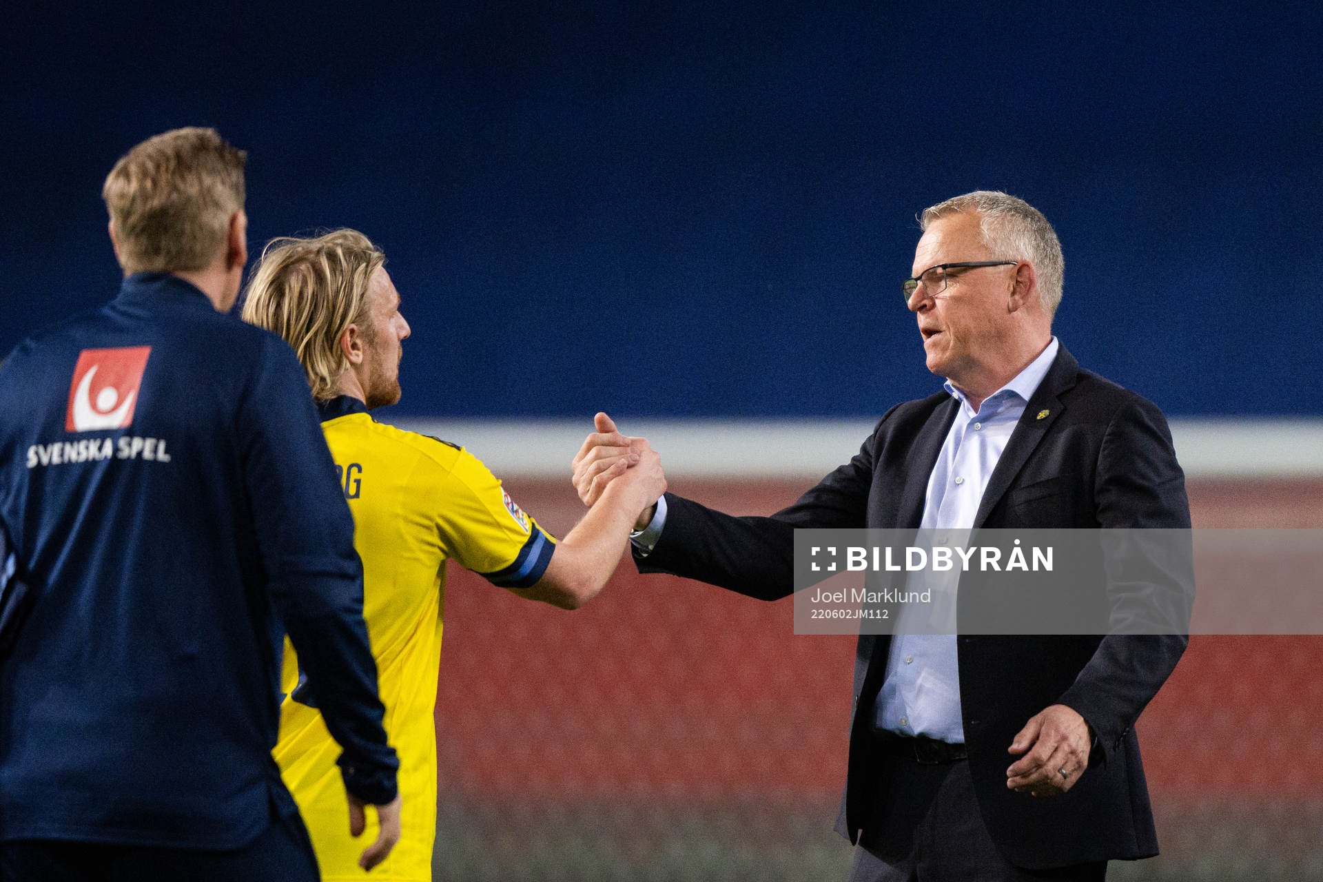 Emil Forsberg and head coach Janne Andersson of Sweden after the Nations League football match between Slovenia and Sweden on June 2, 2022 in Ljubljana.