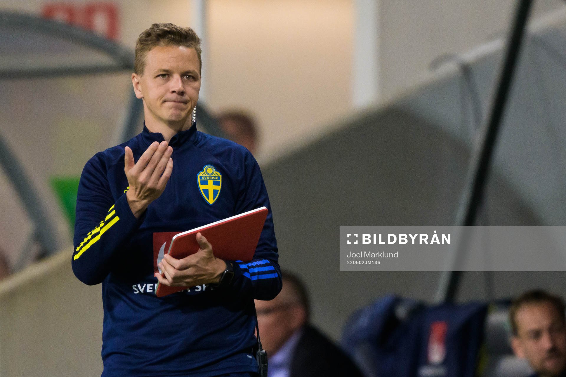 Goalkeeper coach Maths Elfvendal of Sweden