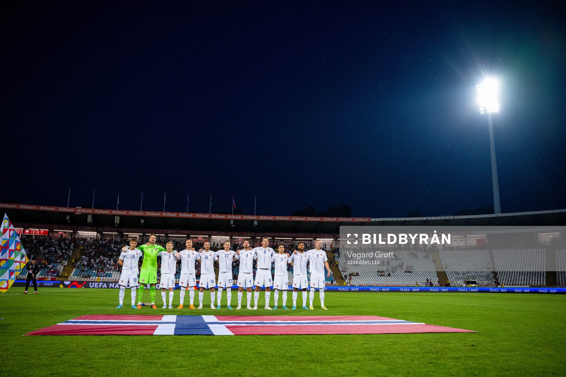 Martin Ødegaard, goalkeeper Ørjan Håskjold Nyland,
