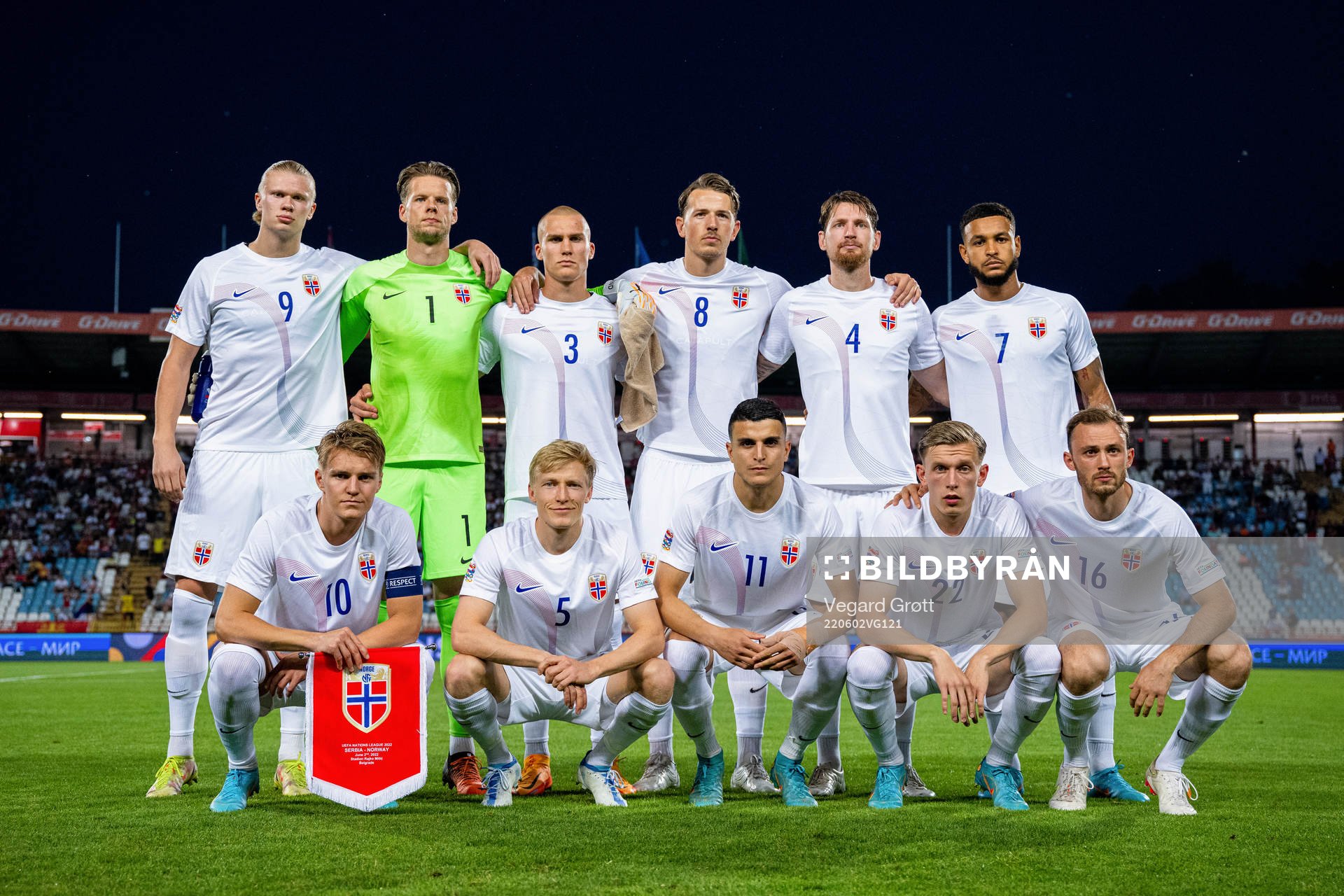 The starting eleven of Norway pose for a team photo