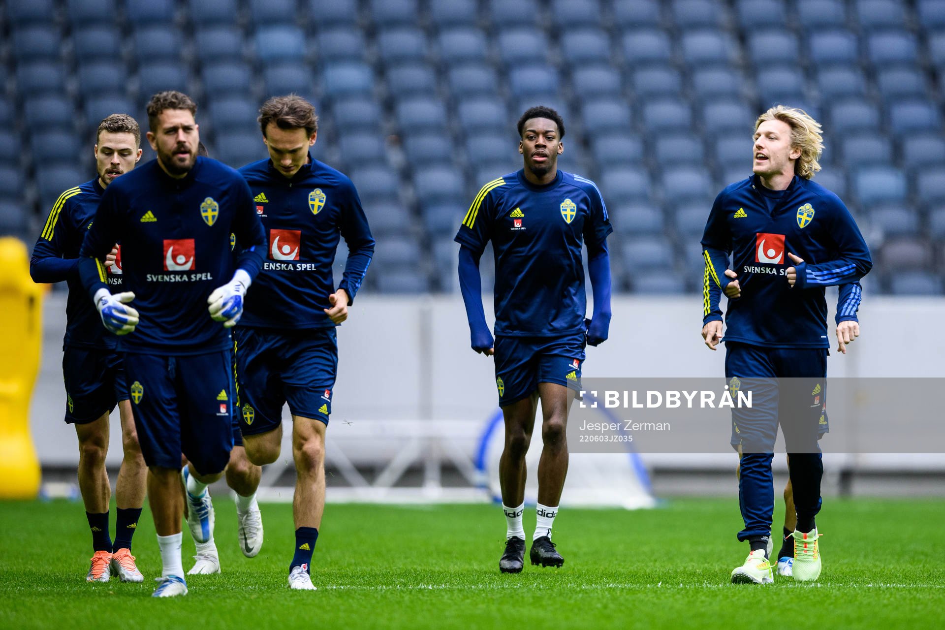 Gabriel Gudmundsson, goalkeeper Kristoffer Nordfeldt,