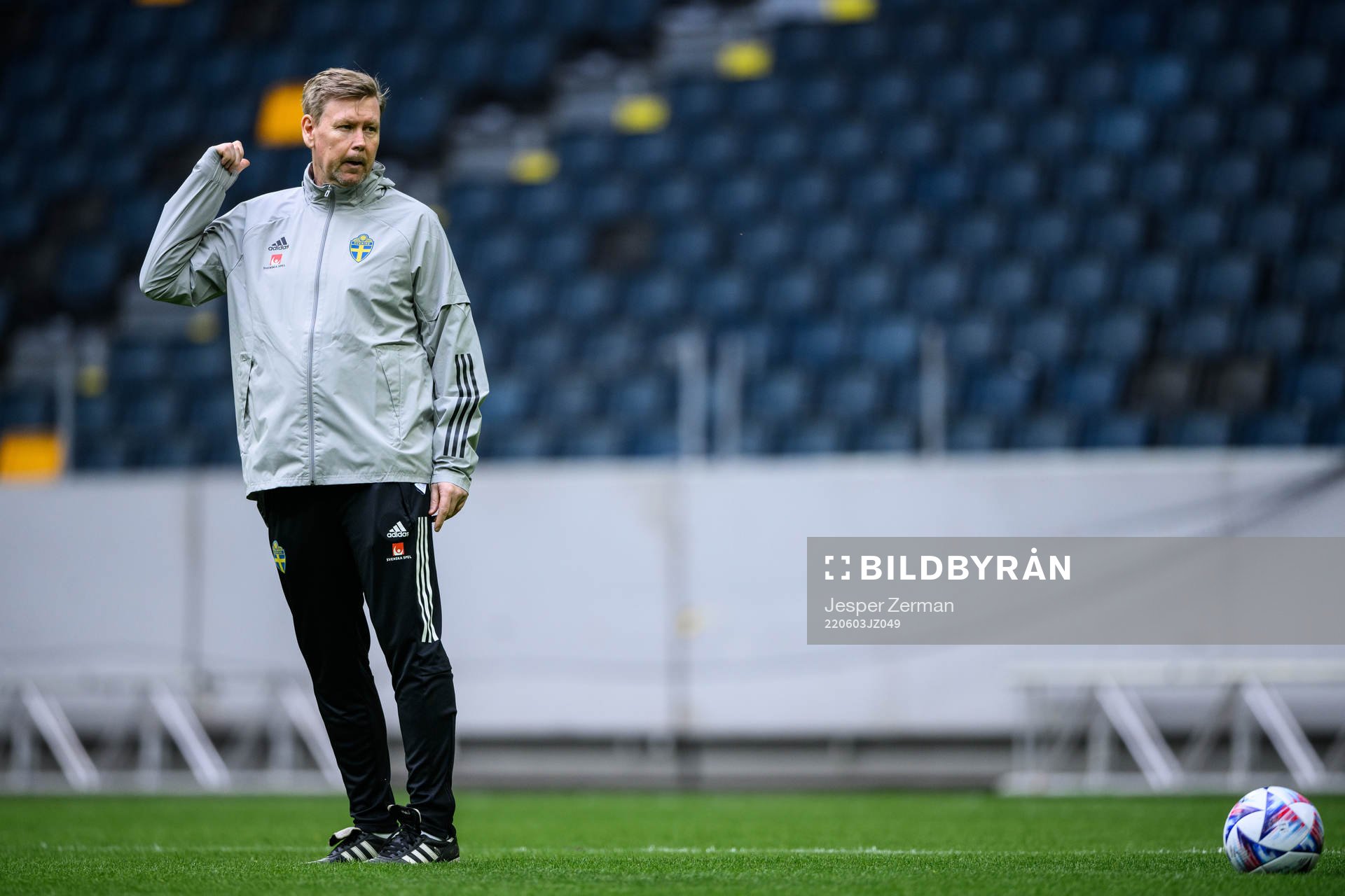 Assistant coach Peter Wettergren of the Swedish national