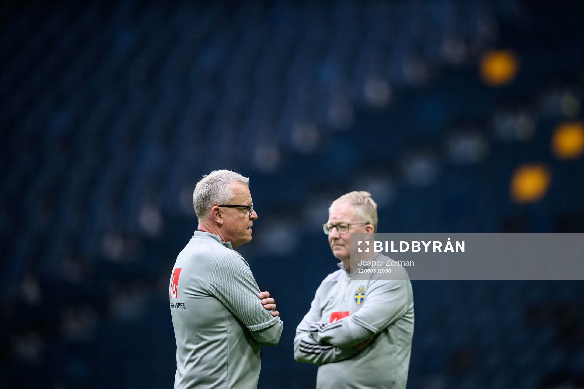 head coach Janne Andersson and scout Lars Jacobsson of the Swedish national football team during a training session on June 3, 2022 in Stockholm. 