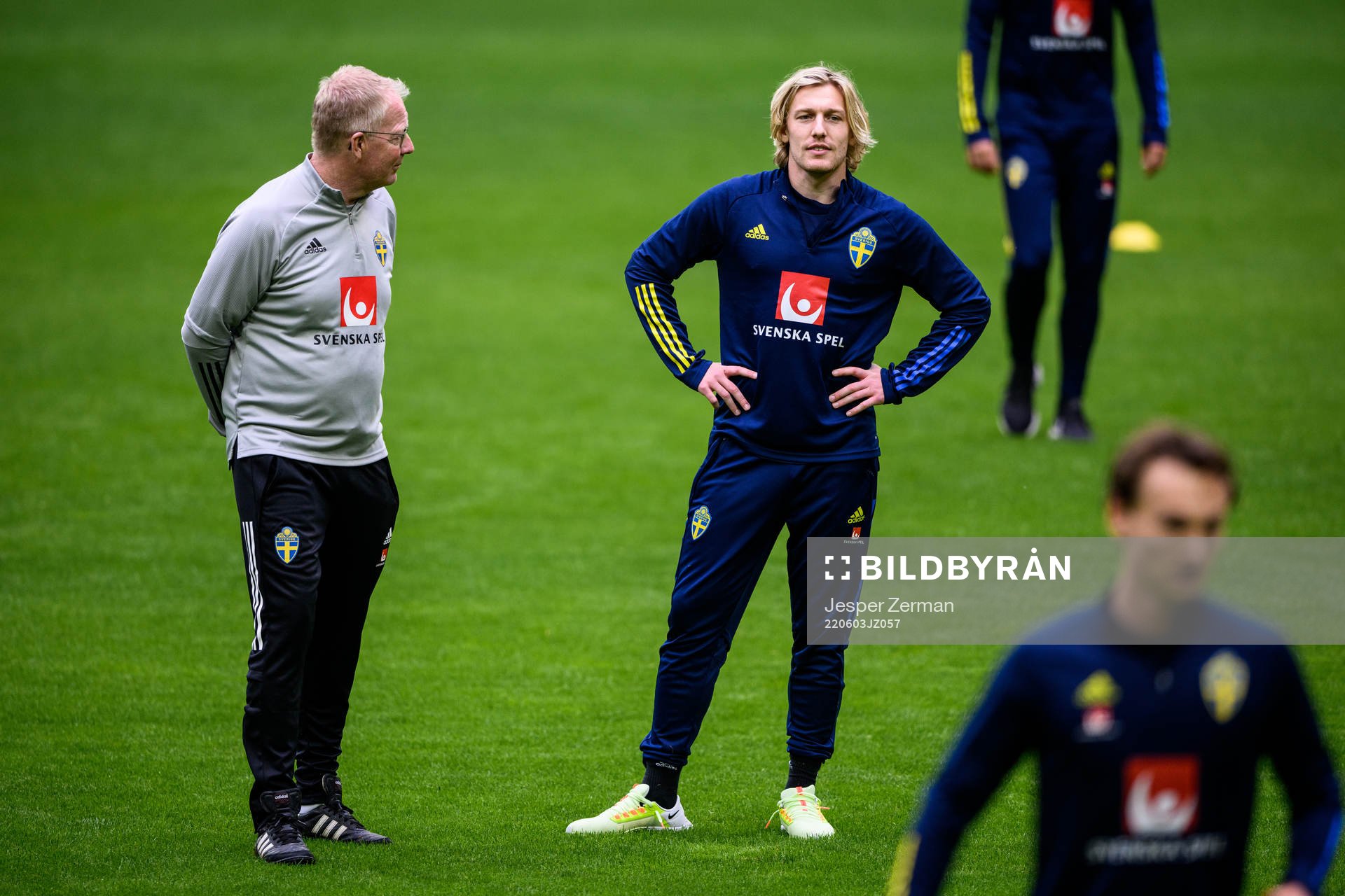 Scout Lars Jacobsson and Emil Forsberg of the Swedish