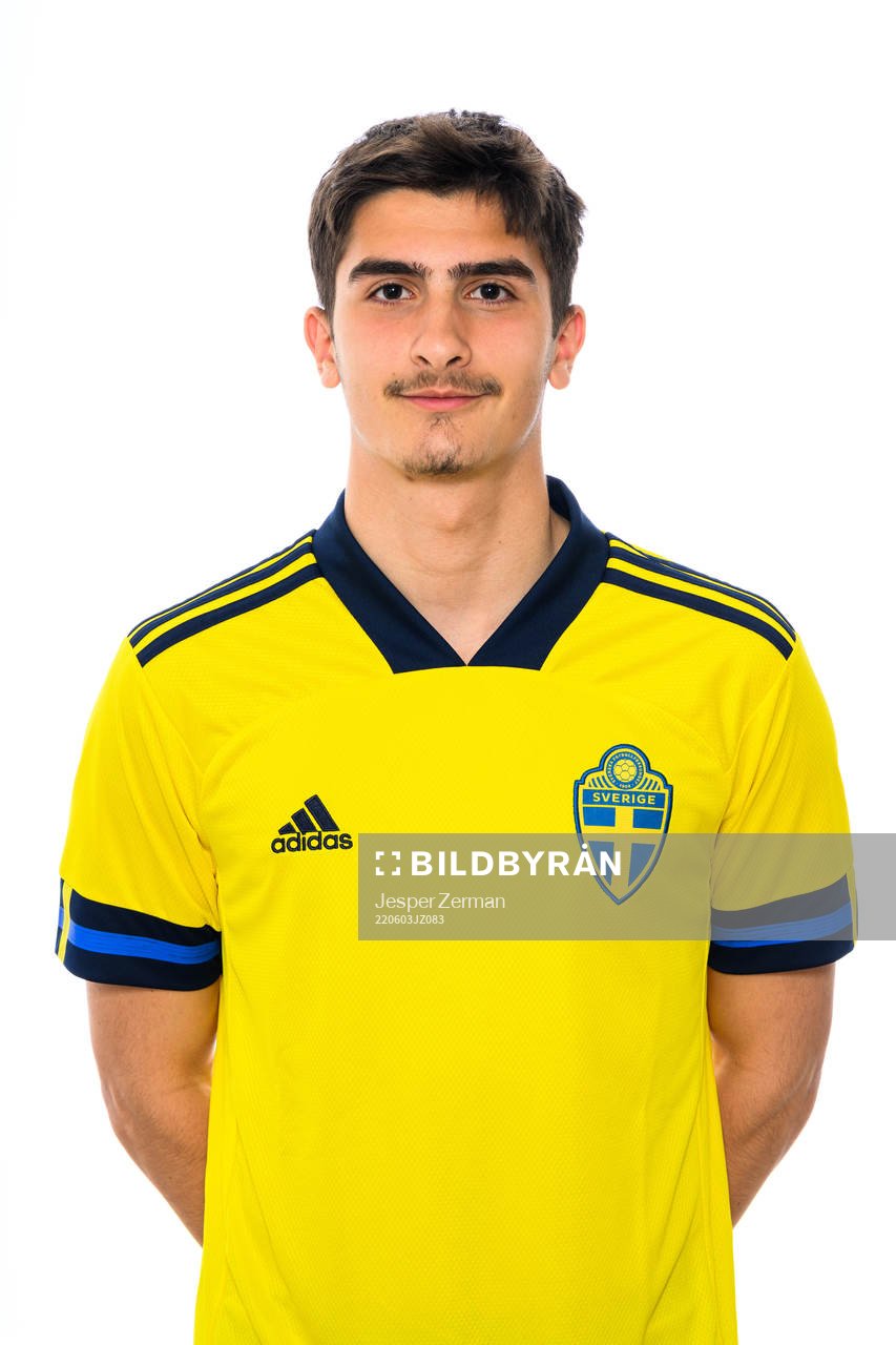 Leon Isa i P17-landslaget