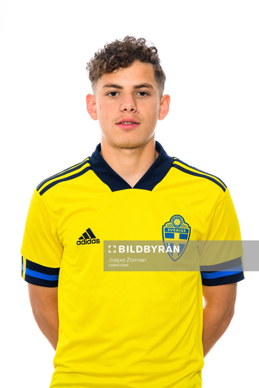 Adrian Zendelovski i P17-landslaget