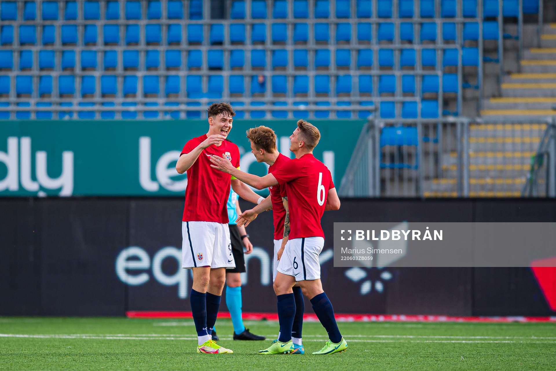 Jørgen Strand Larsen of Norway celebrates