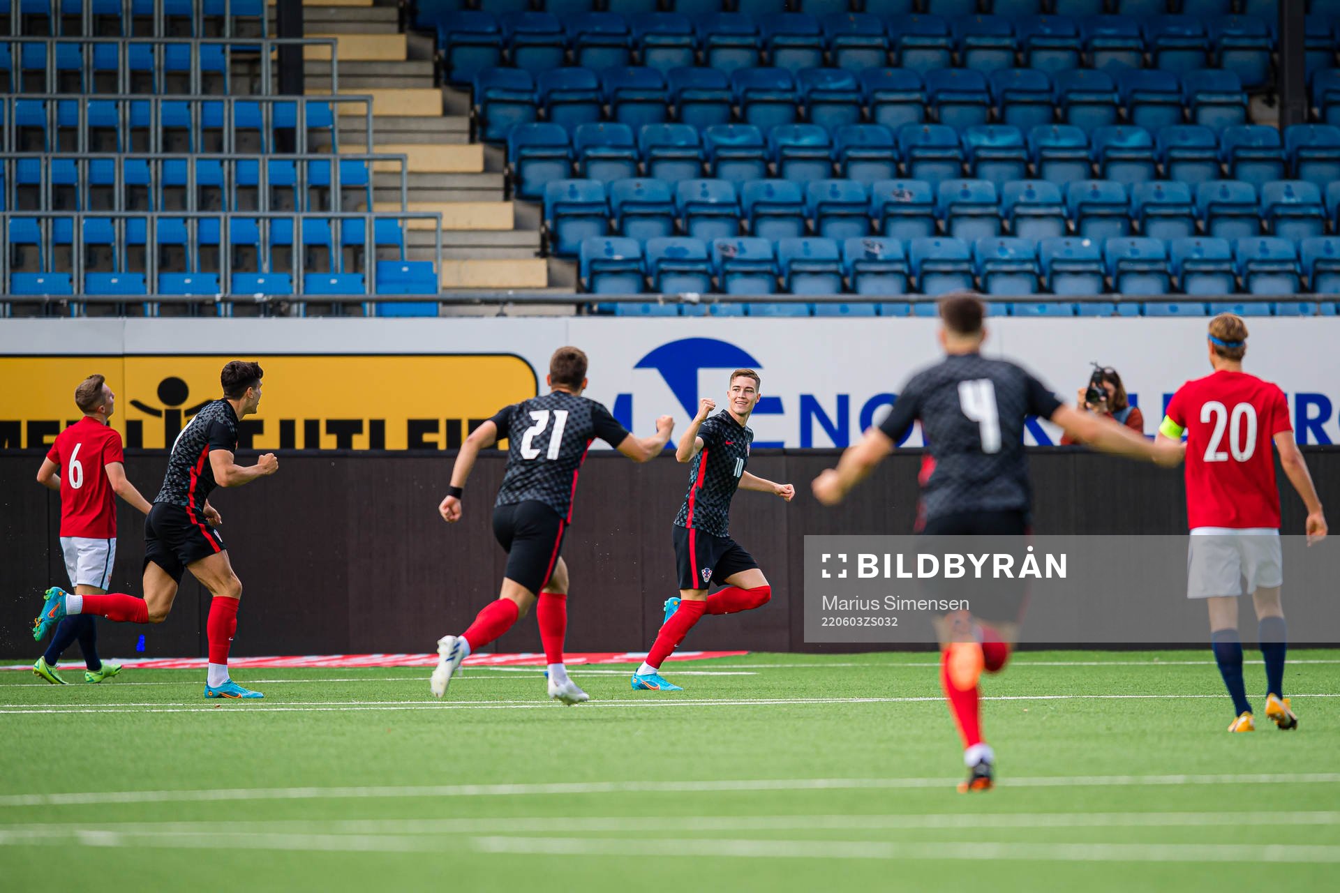 Luka Sučić of Croatia celebrates