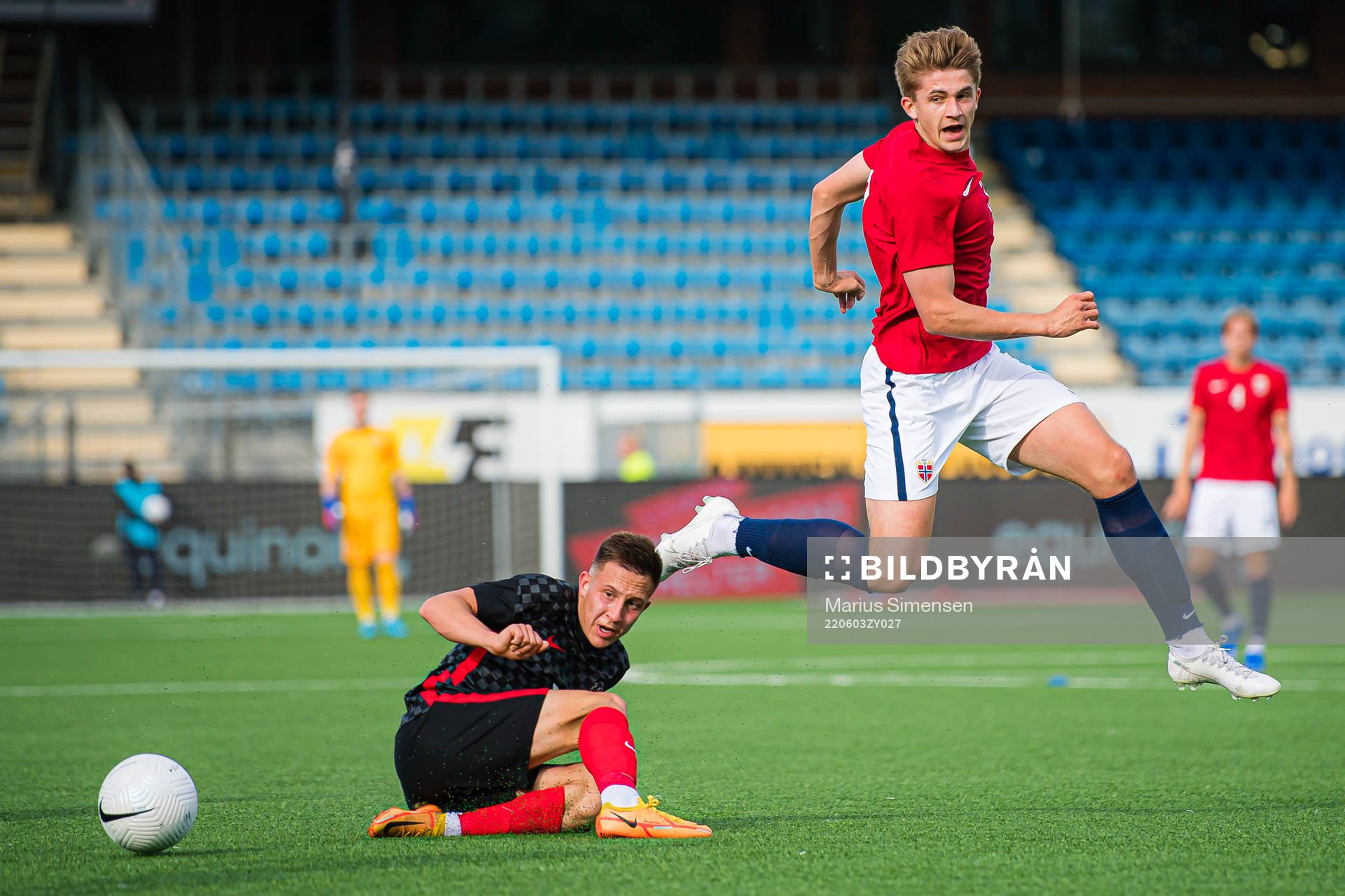 Lukas Kačavenda of Croatia and Henrik Heggheim of Norway
