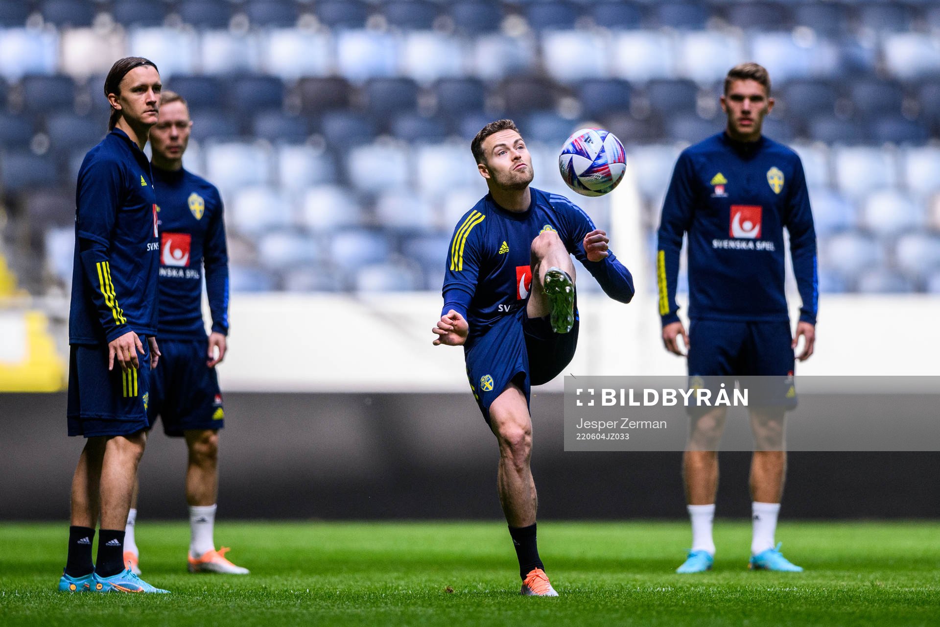 Kristoffer Olsson and Gabriel Gudmundsson of the Swedish