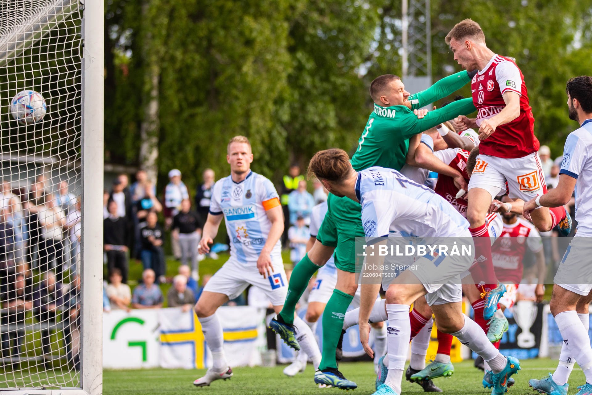 Sandvikens Daniel Söderberg gör 1-0