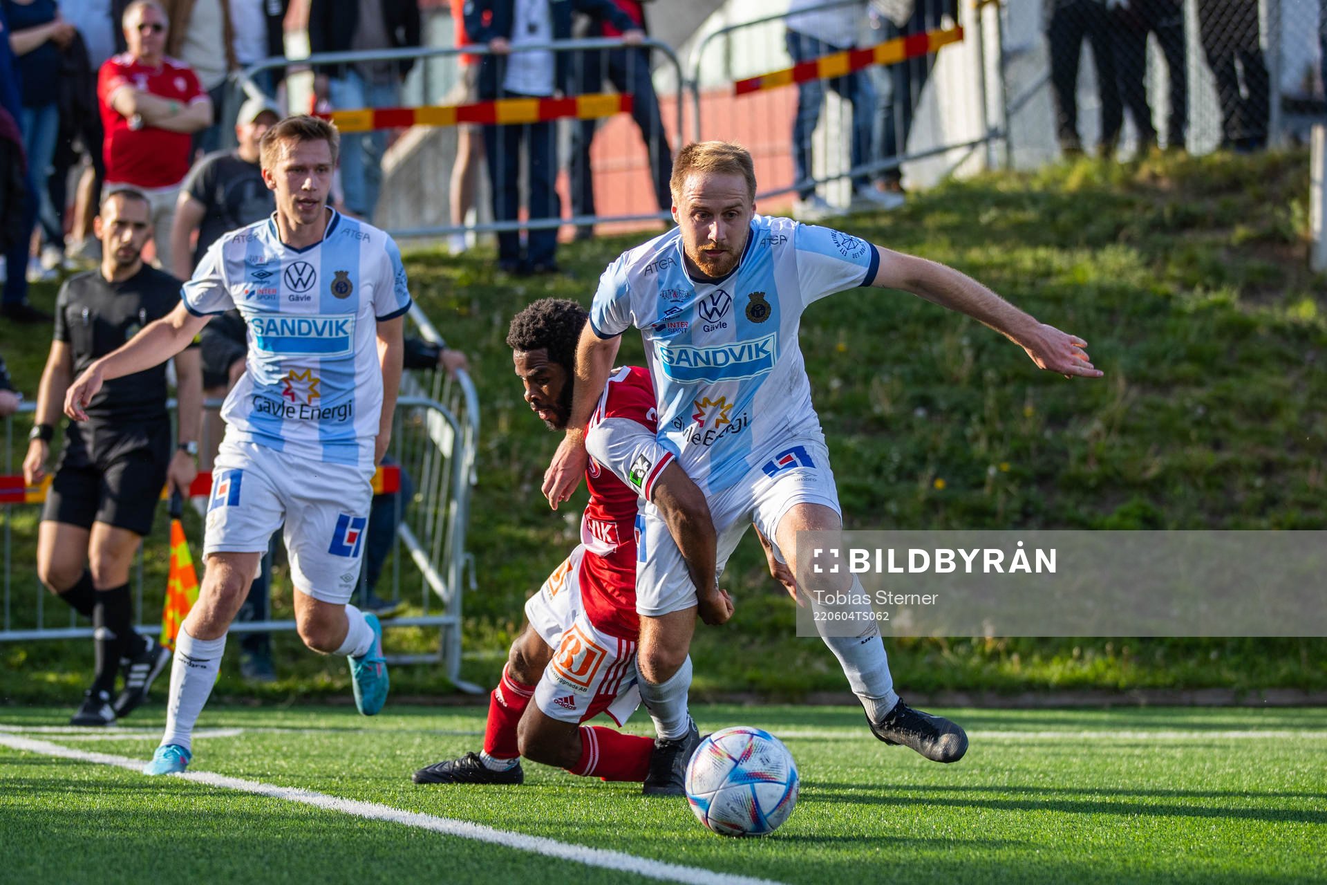 Sandvikens John Junior Igbarumah och Gefles Oscar Lundin