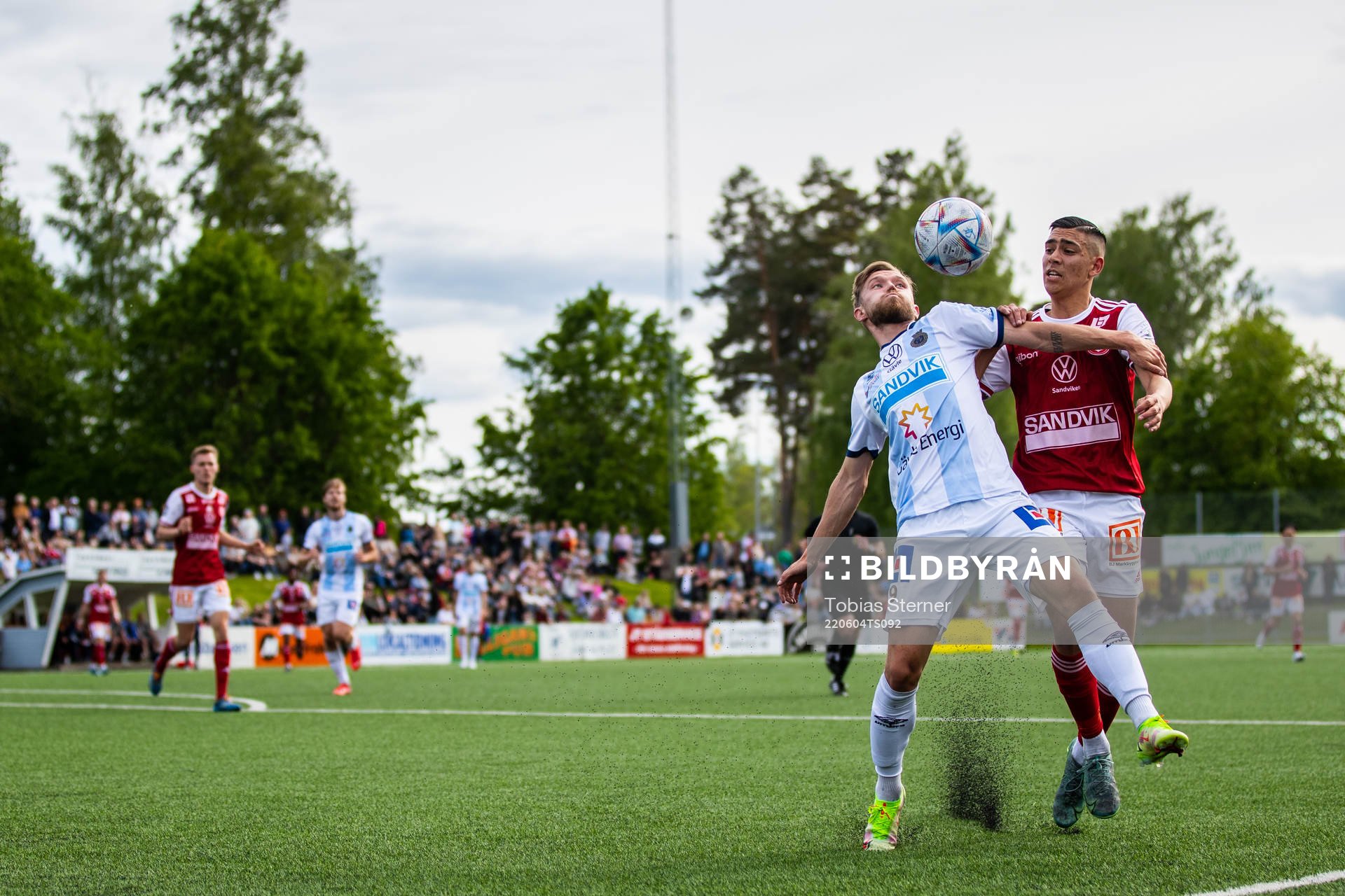 Gefles Christoffer Aspgren och Sandvikens Danilo Al-Saed
