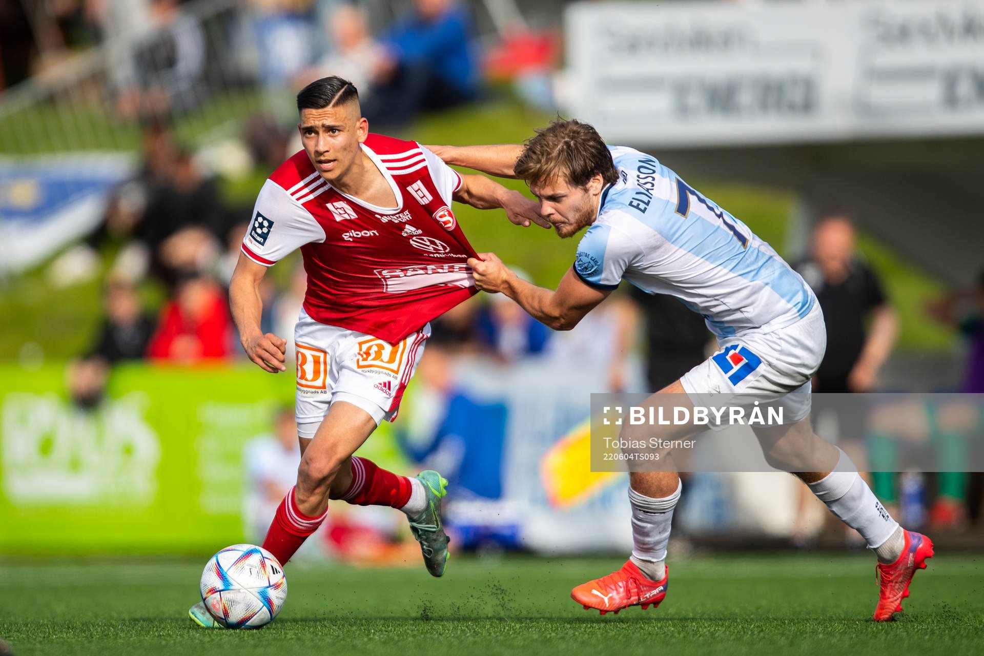 Sandvikens Danilo Al-Saed och Gefles Daniel Eliasson