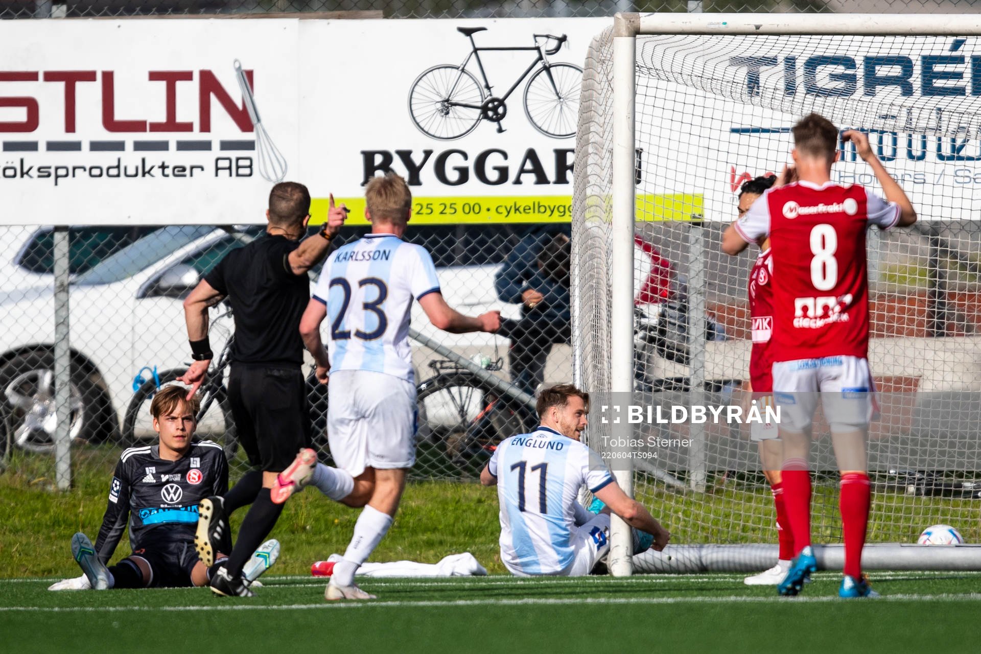 Gefles Leo Englund jublar