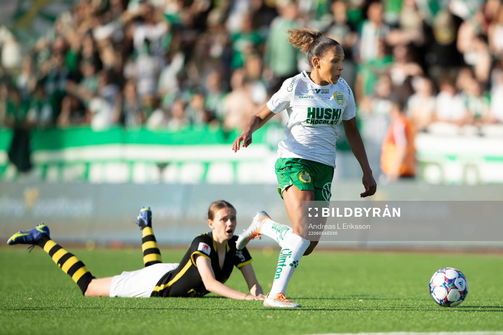 s Hedda Johansson och Hammarbys Madelen Janogy