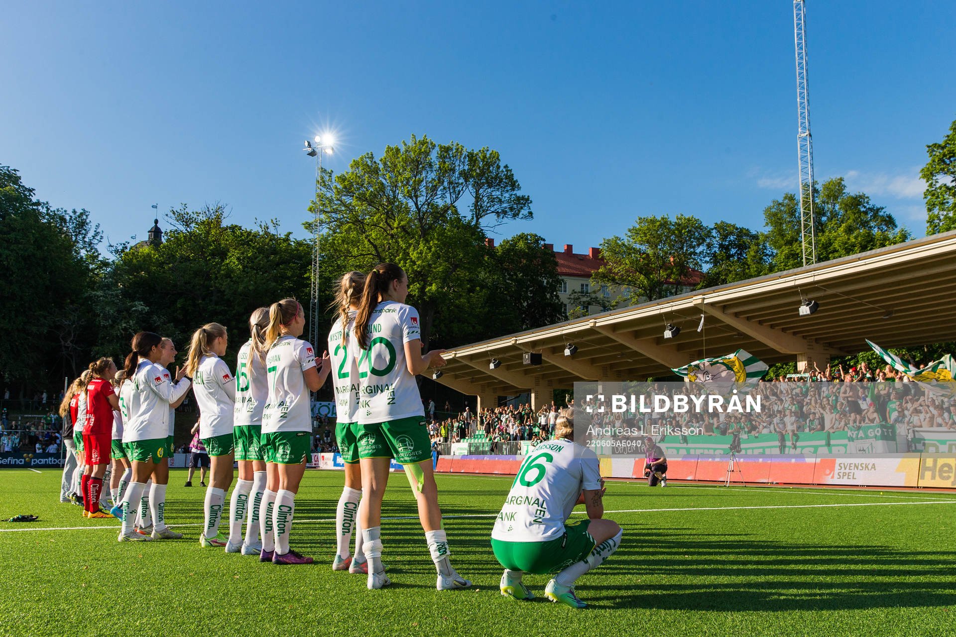 Hammarbys spelare tackar publiken
