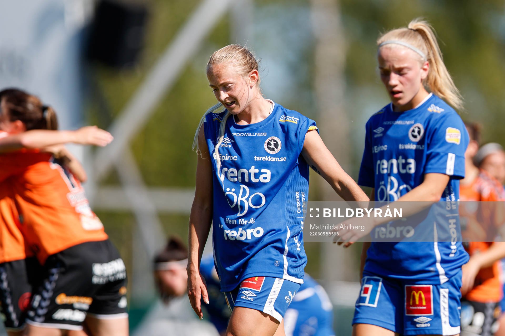 Örebros Michaela Kovacs och Regan Steigleder deppar