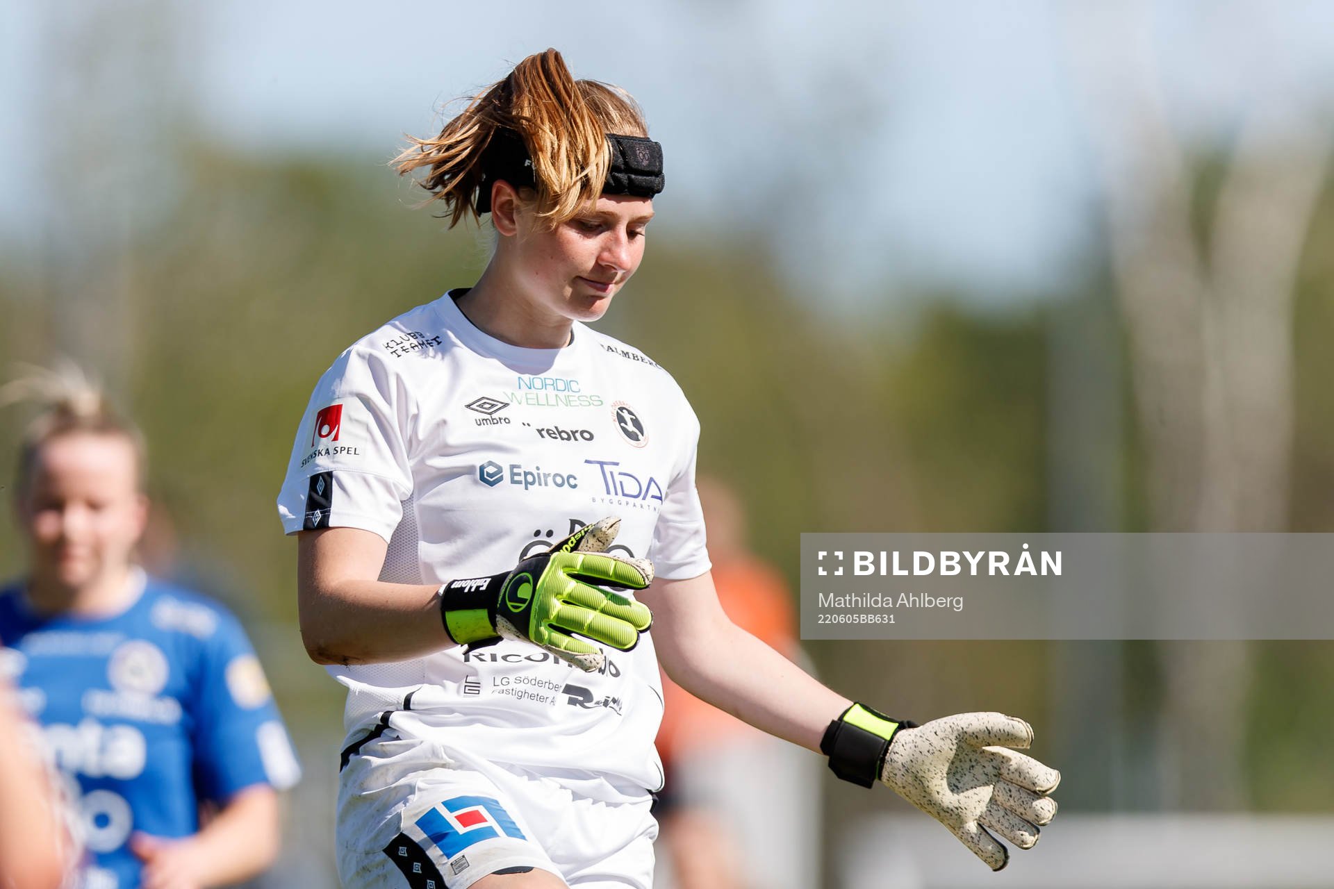 Örebros målvakt Tove Enblom deppar