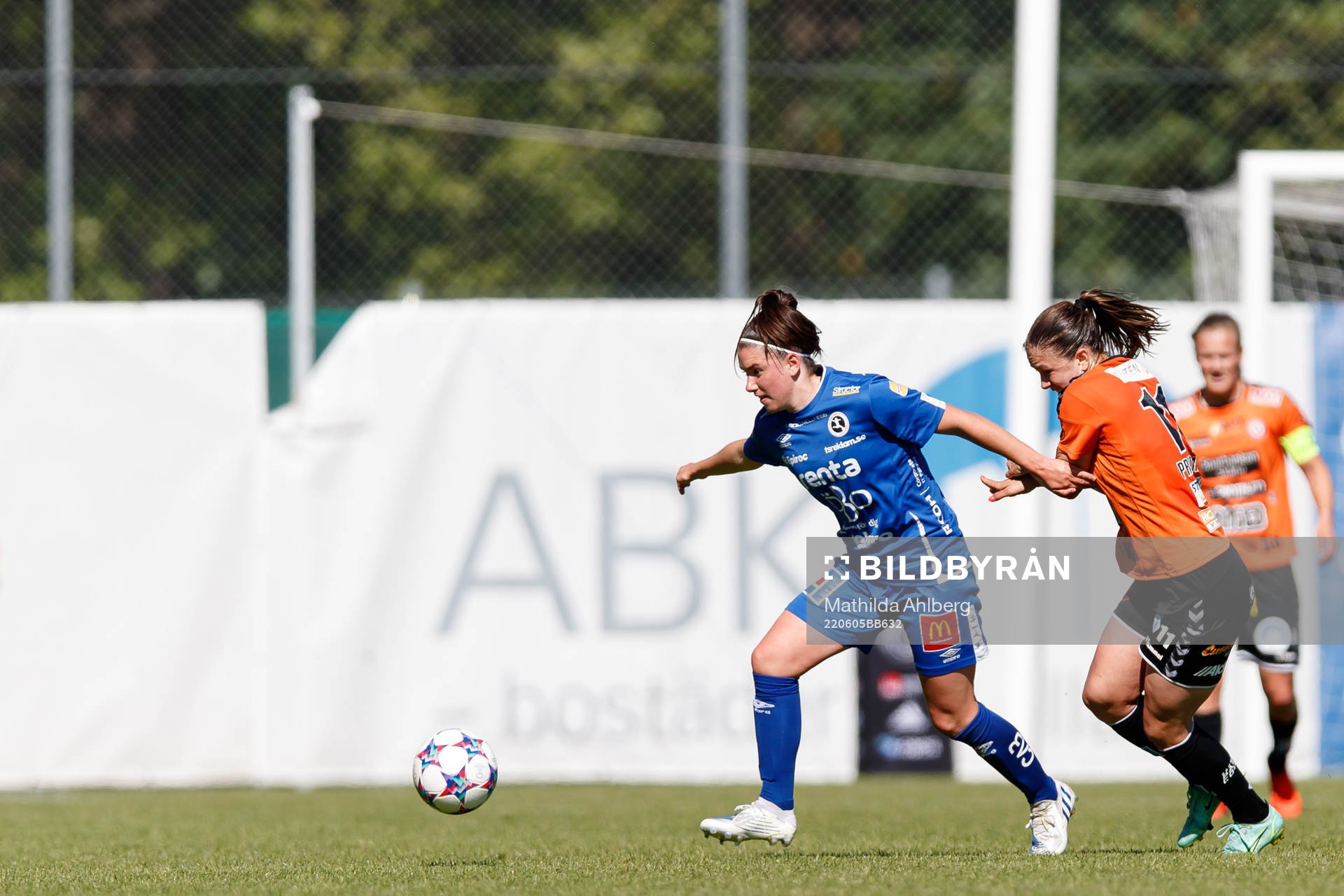 Örebros Emilia Pelgander och Kristianstads Delaney Baie