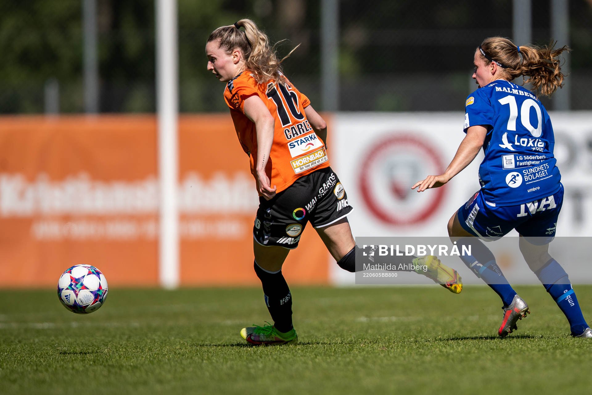 Kristianstads Gabrielle Carle och Örebros Heidi Kollanen