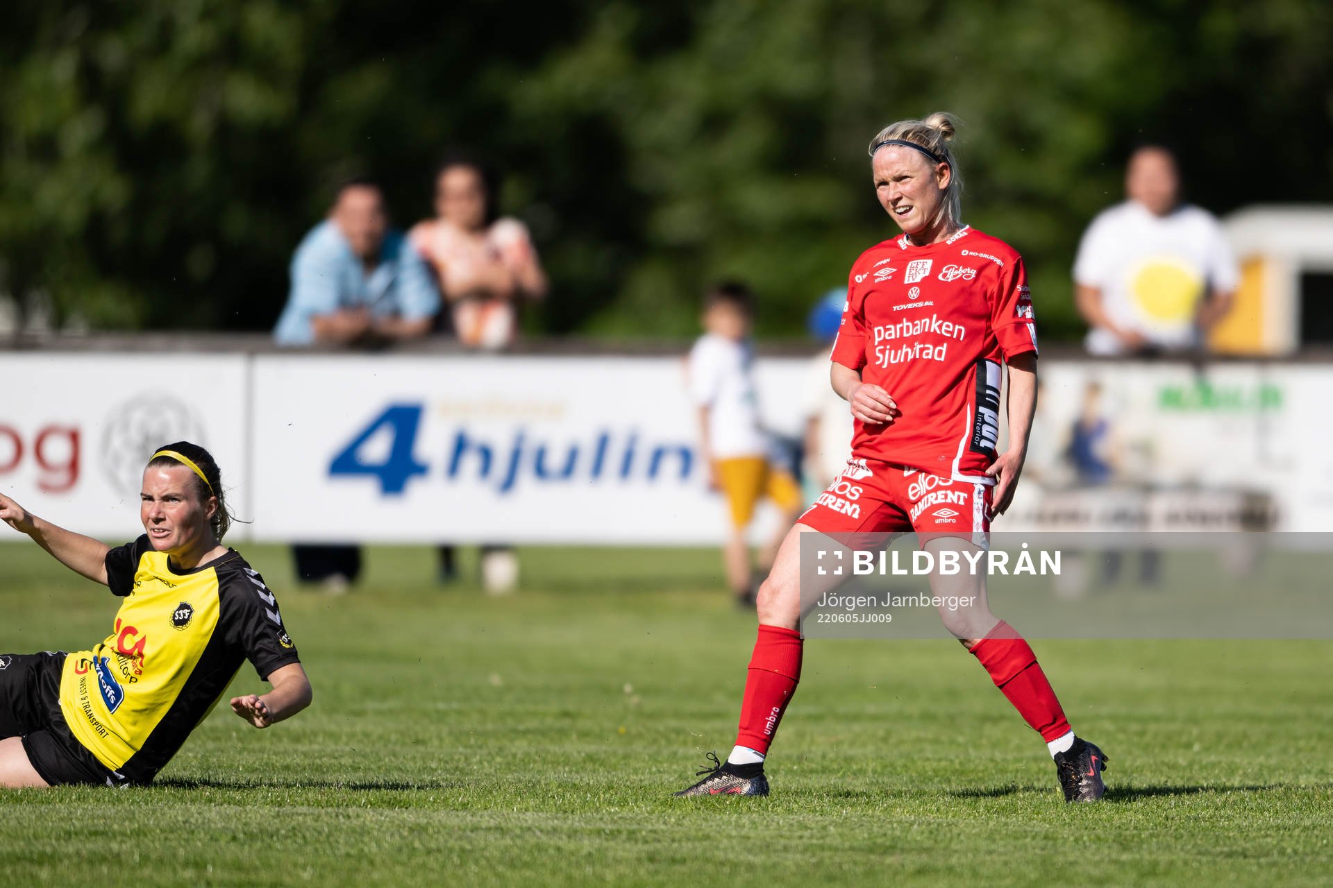 Elfsborgs Sara Jardving skjuter 1-1