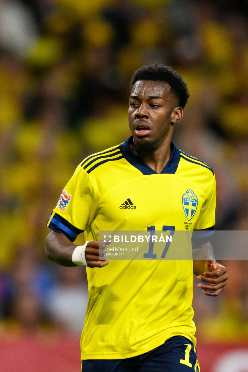 Anthony Elanga of Sweden