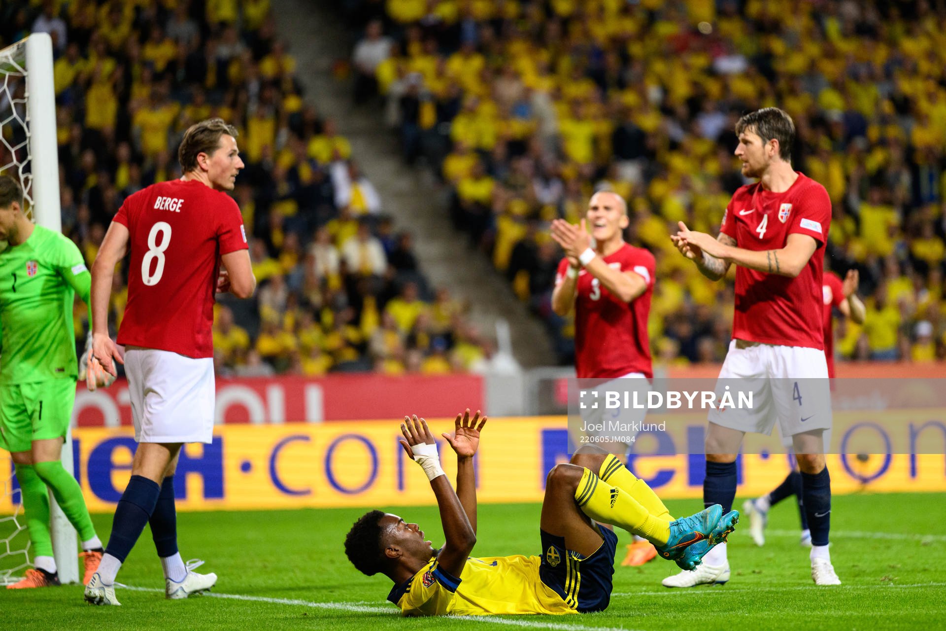 Anthony Elanga of Sweden reacts