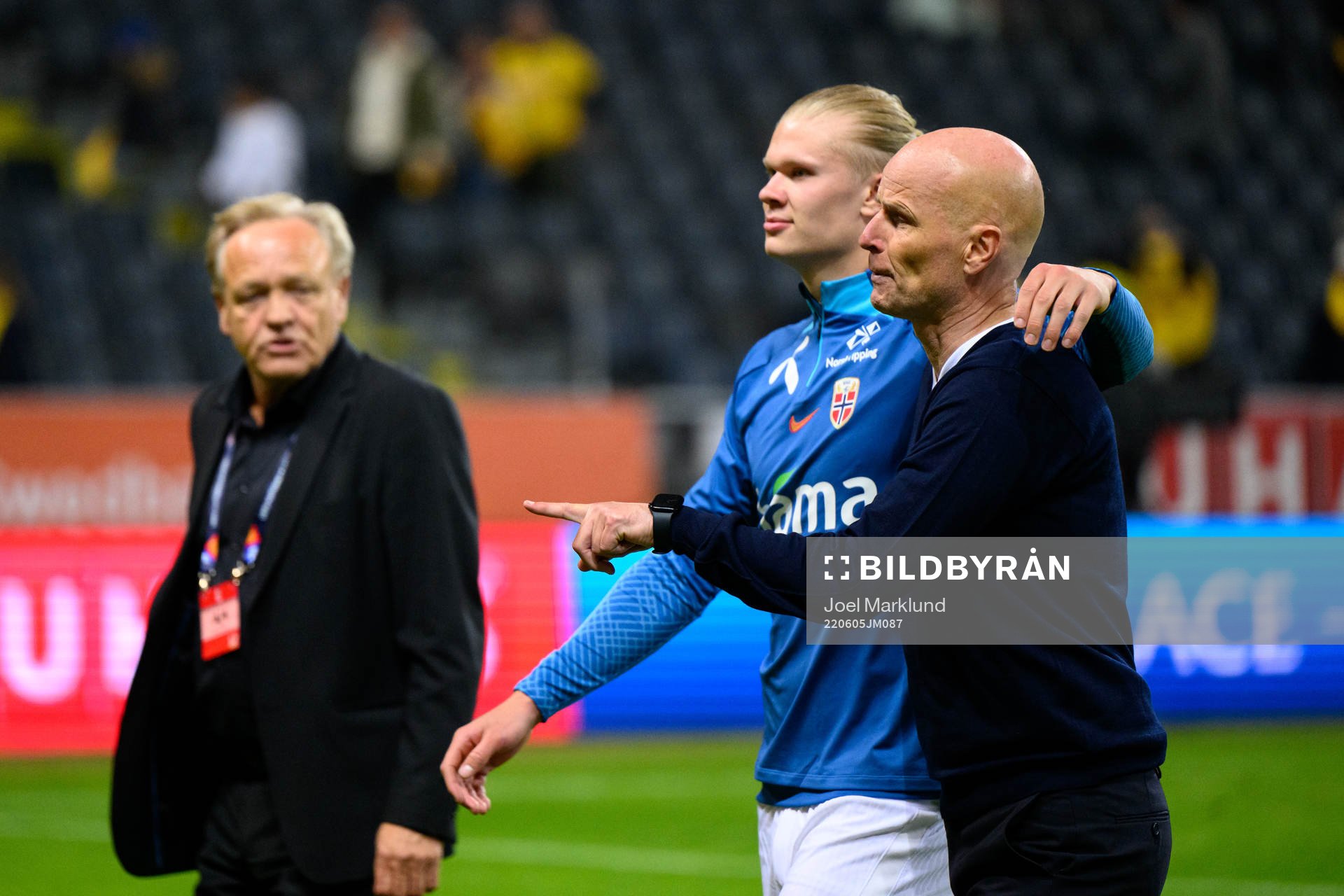 Erling Braut Haaland and Ståle Solbakken, head coach of