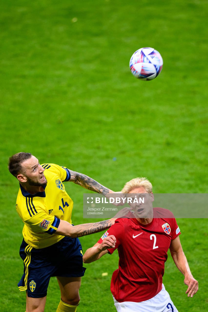 Alexander Milosevic of Sweden and Morten Thorsby of Norway during the Nations League football match between Sweden and Norway on June 5, 2022 in Stockholm. 