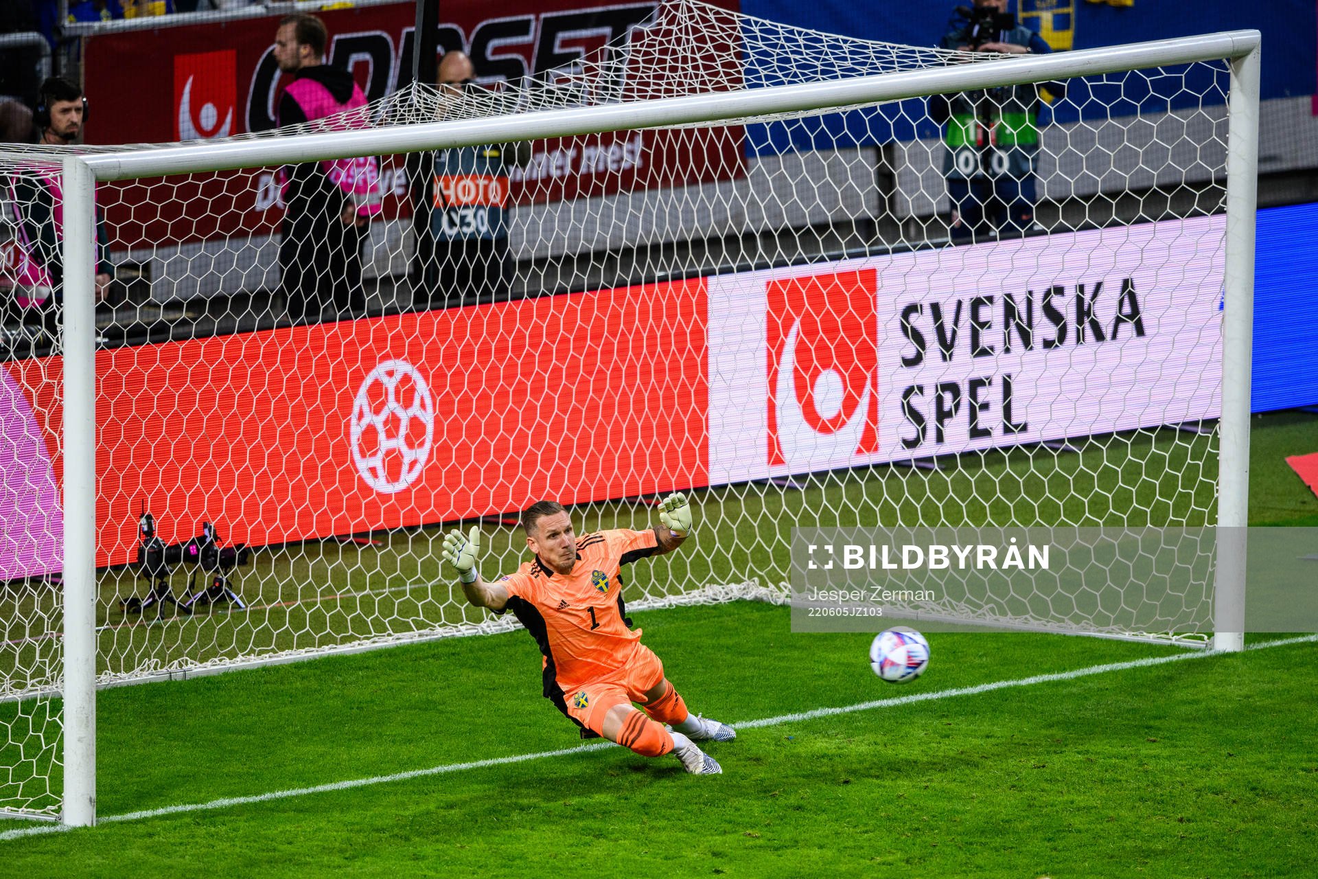 goalkeeper Robin Olsen of Sweden