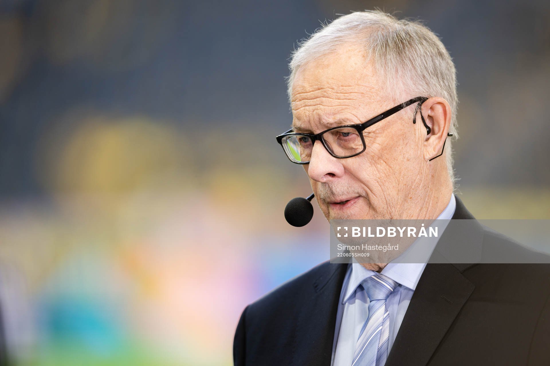 Lars Lagerbäck in the Viaplay studio