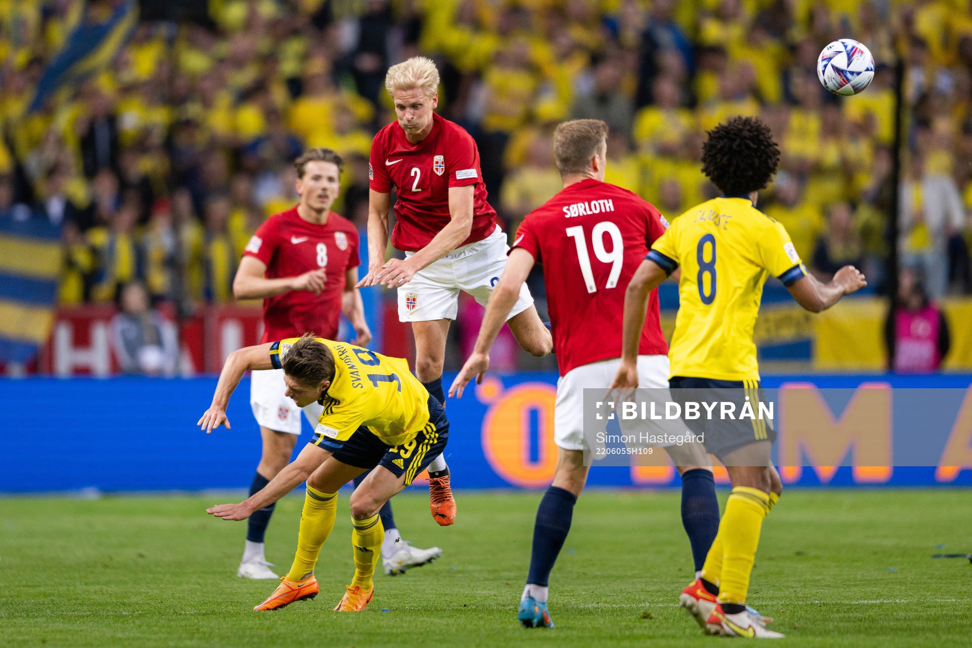 Morten Thorsby of Norway against Mattias Svanberg of Sweden