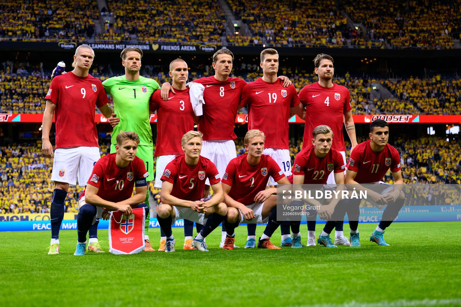 The starting eleven of Norway pose for a team photo