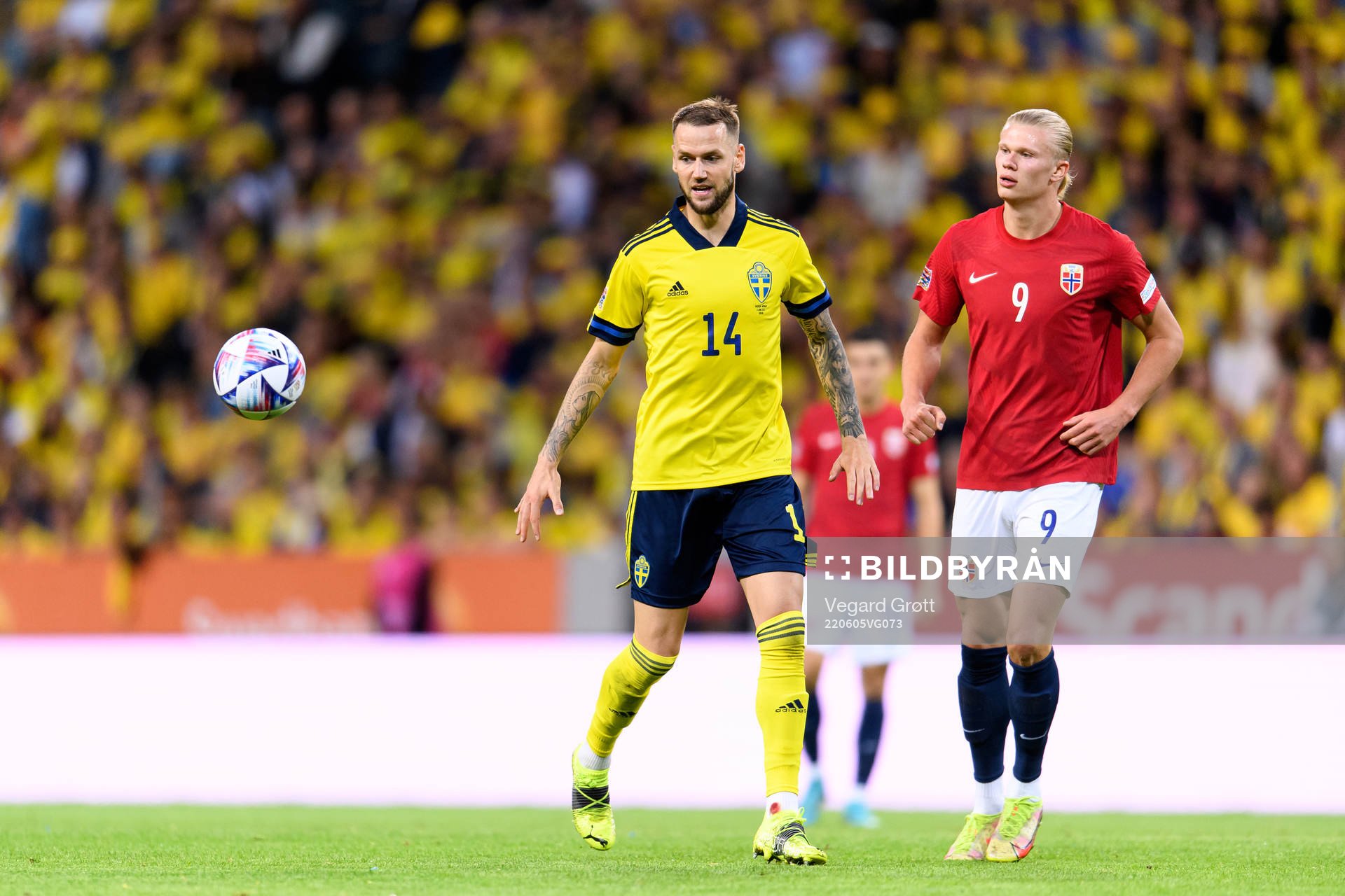 Alexander Milosevic of Sweden and Erling Braut Haaland of