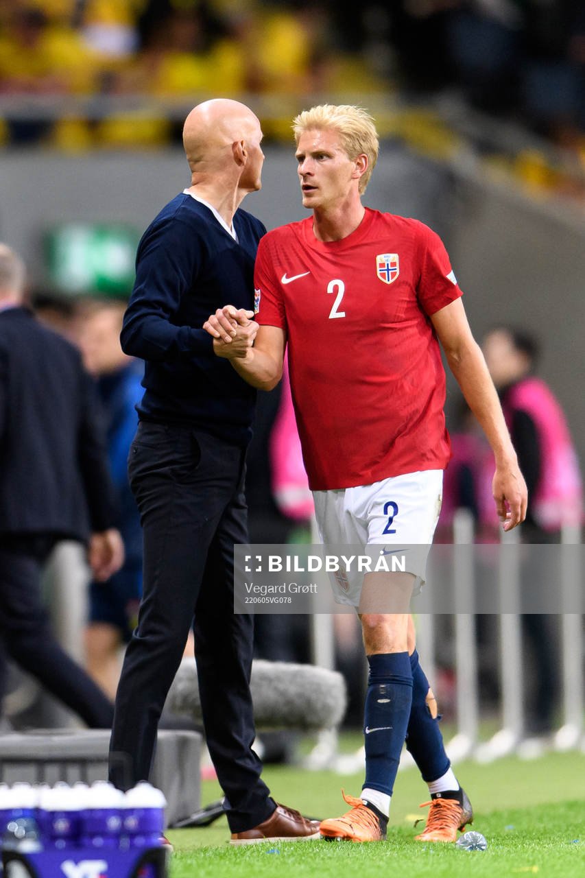 Ståle Solbakken, head coach of Norwaya dn Morten Thorsby