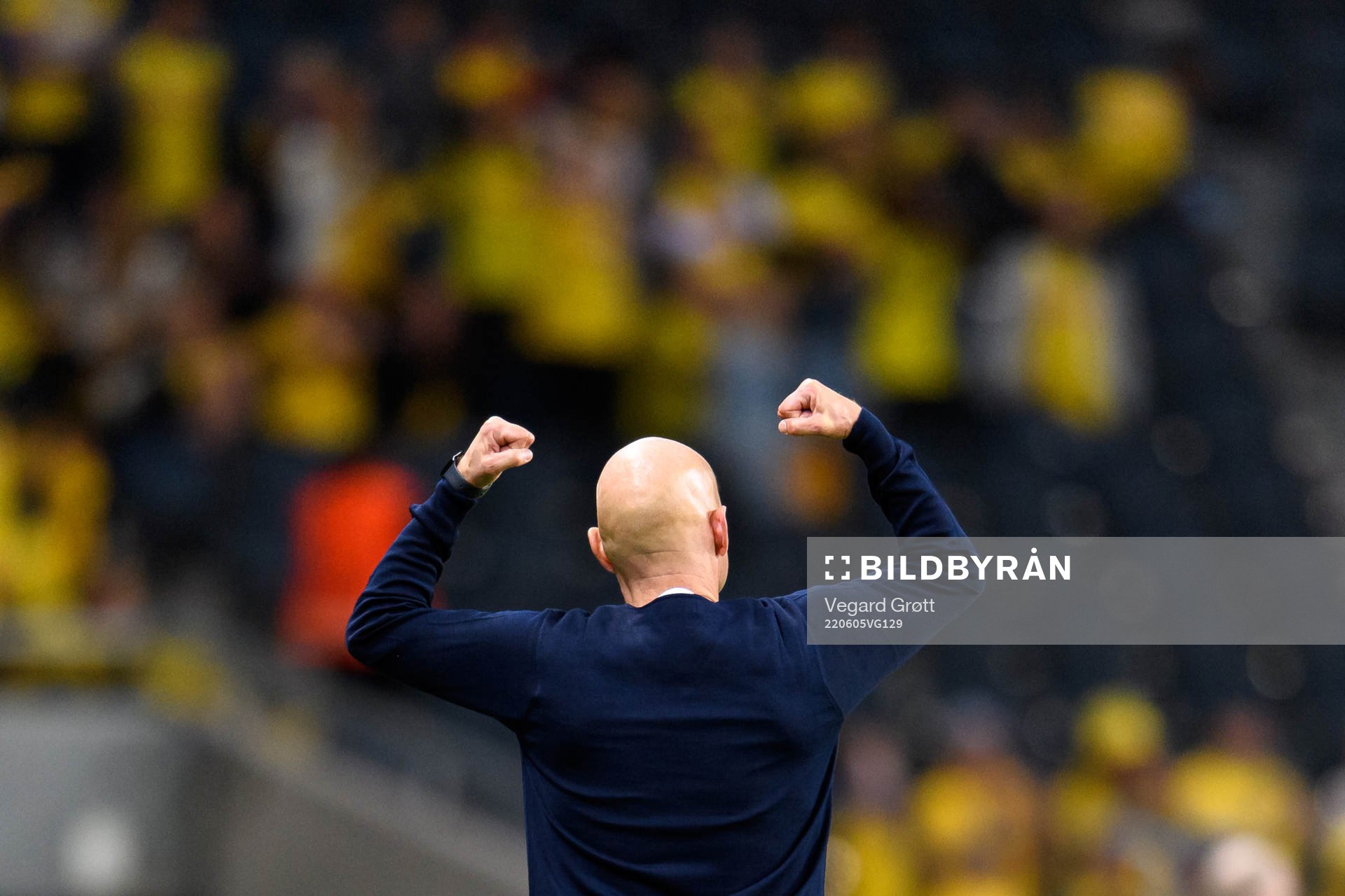 Ståle Solbakken, head coach of Norway, celebrates