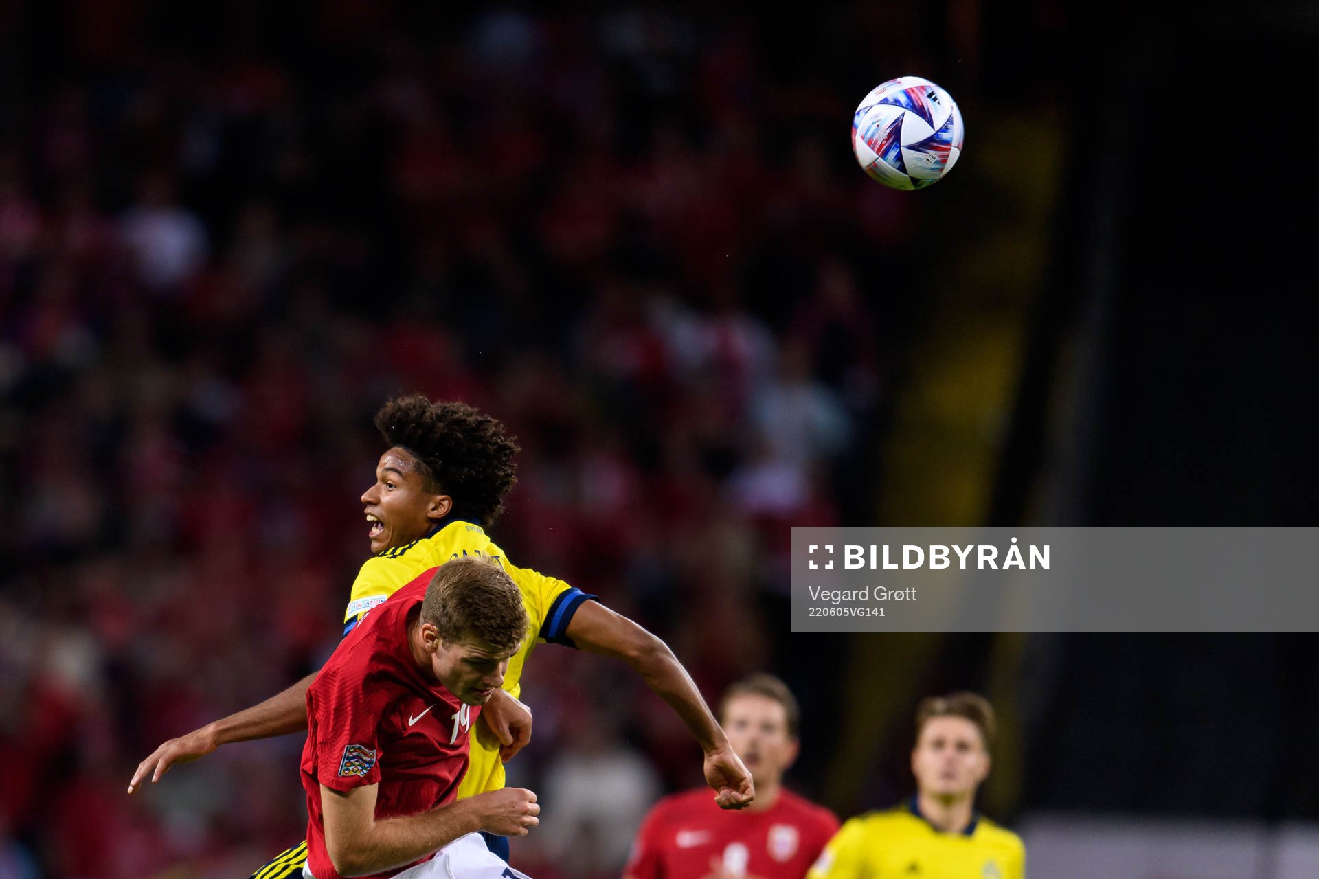 Jens Cajuste of Sweden and Alexander Sørloth of Norway
