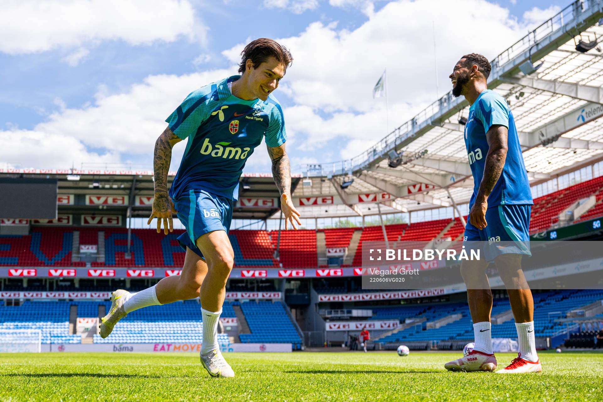 Mathias Normann and Joshua King of the Norwegian national