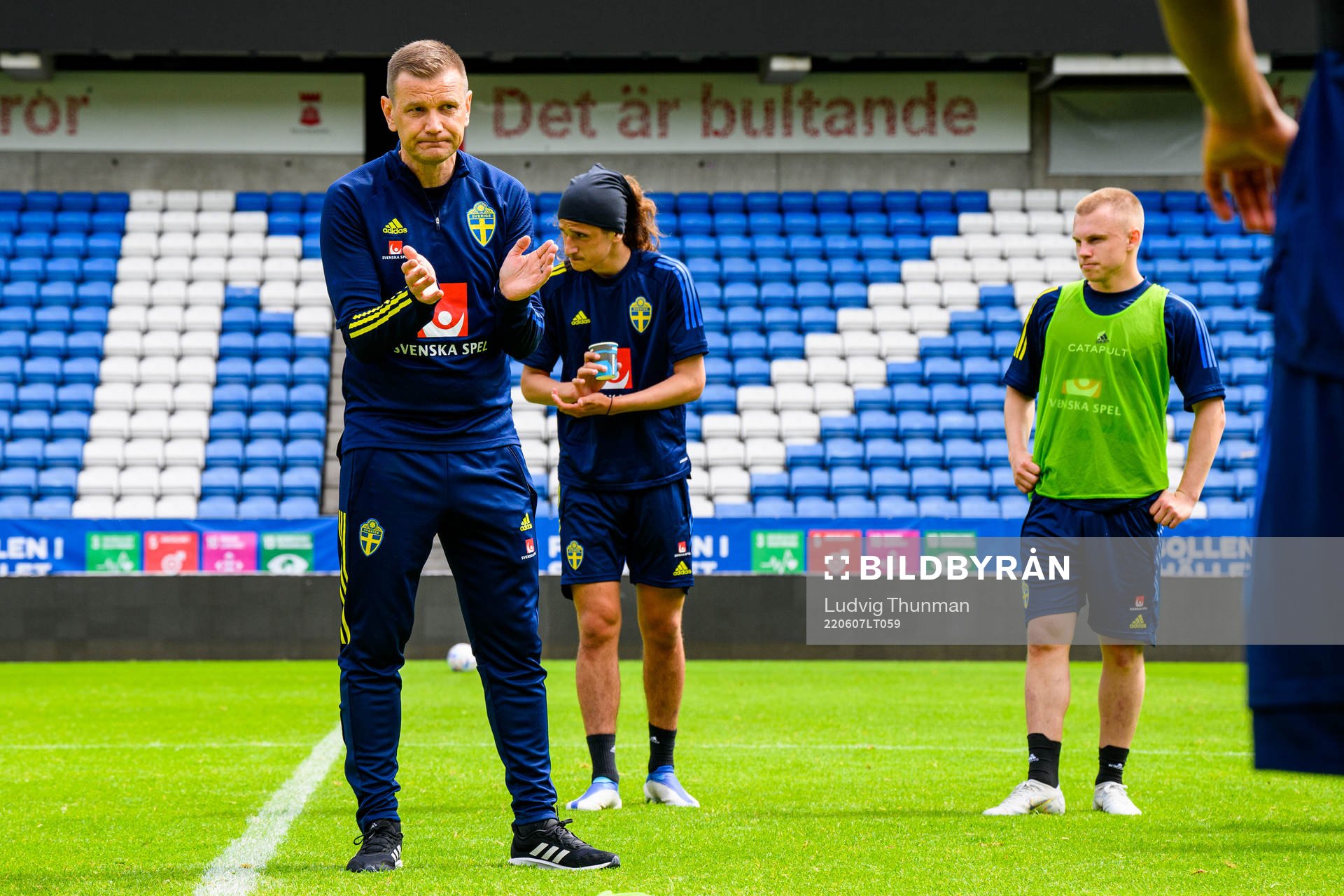 Head coach Andreas Pettersson