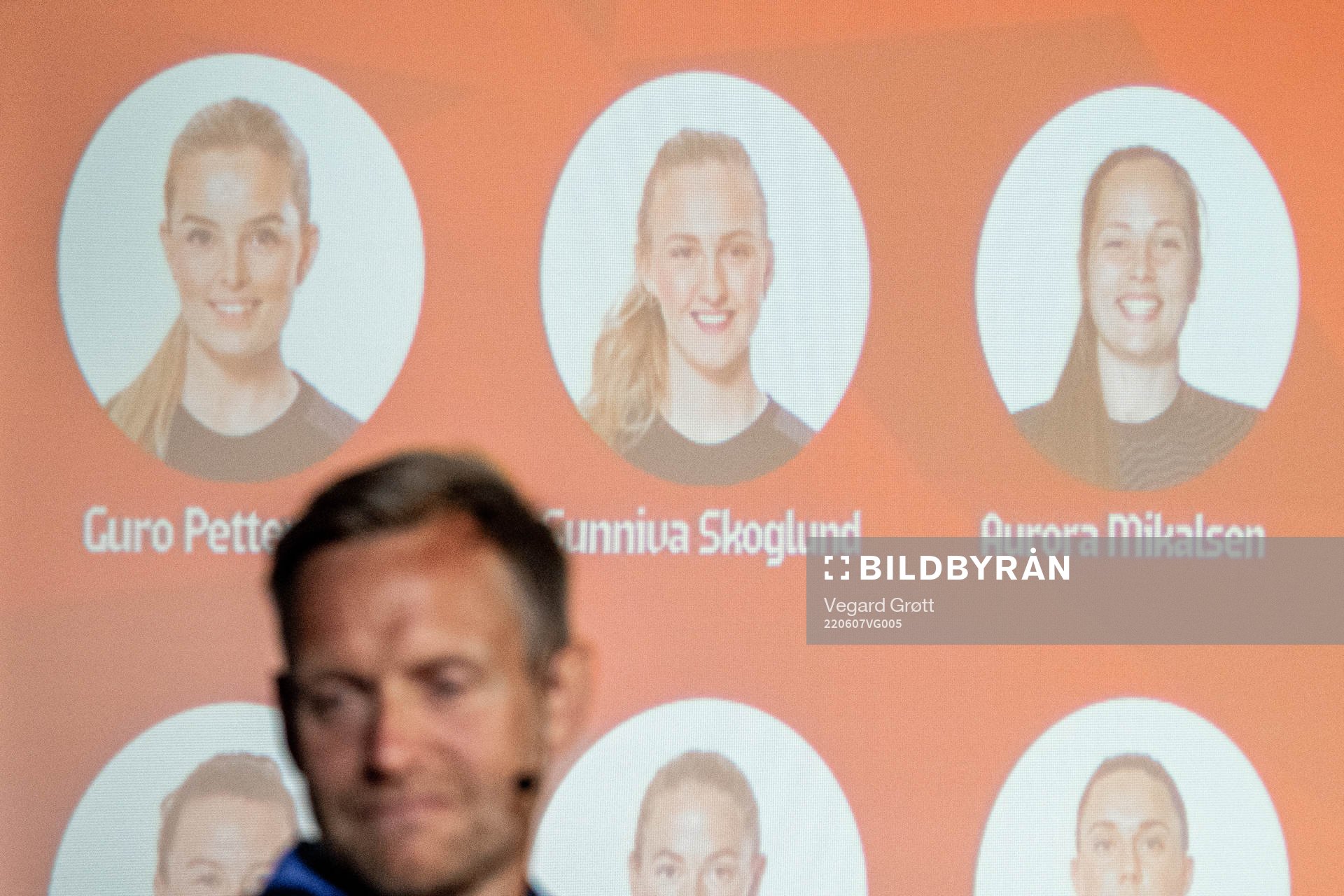 Goalkeepers Guro Pettersen, Sunniva Skoglund and Aurora