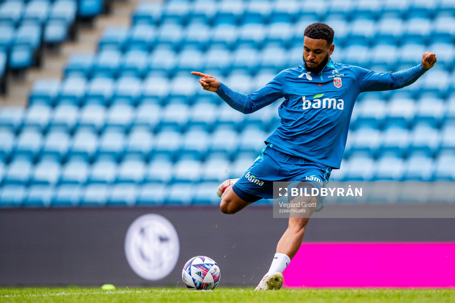 Joshua King of the Norwegian national football team during a training session on June 7, 2022 in Oslo.
