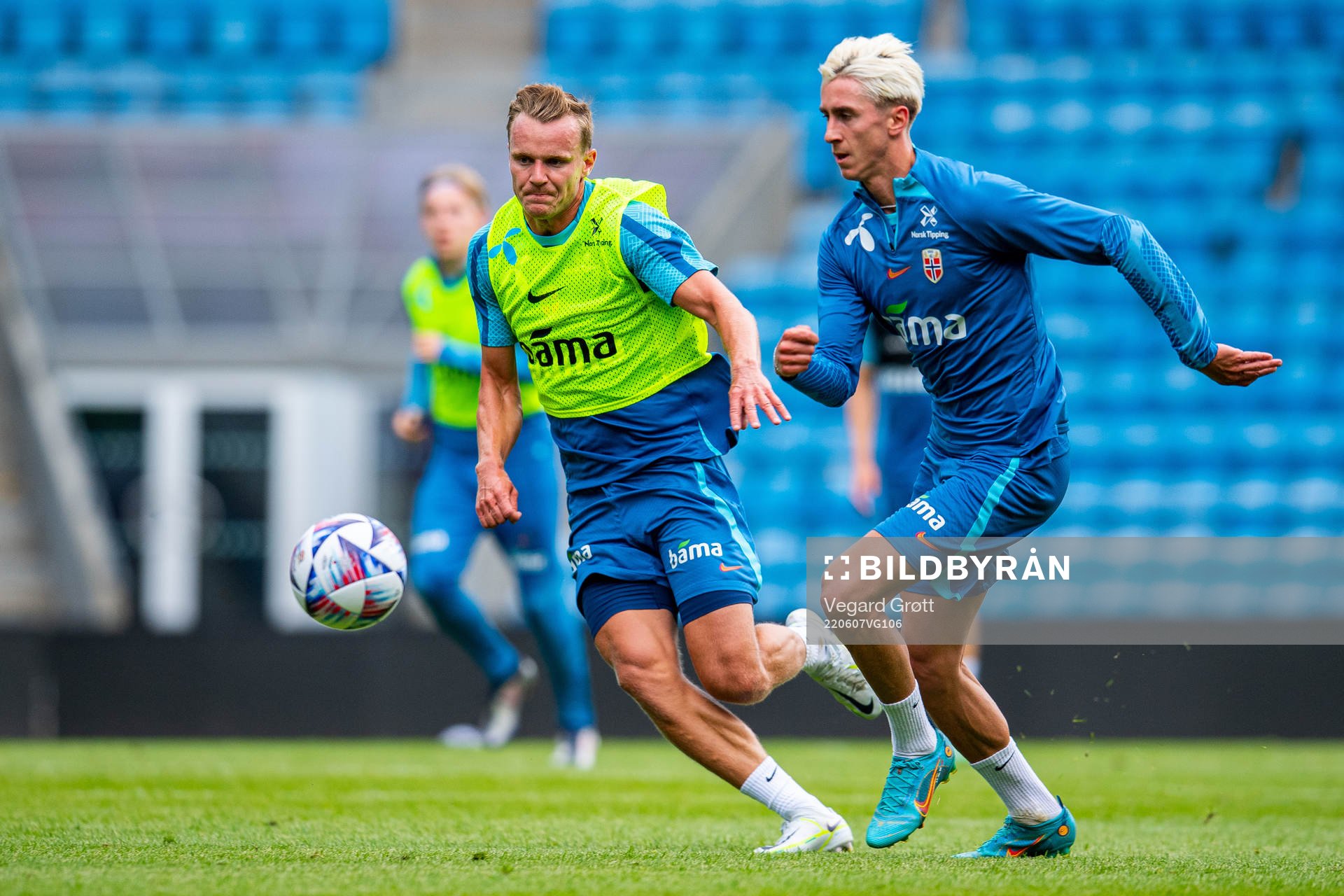 Marius Lode and Dennis Johnsen of the Norwegian national
