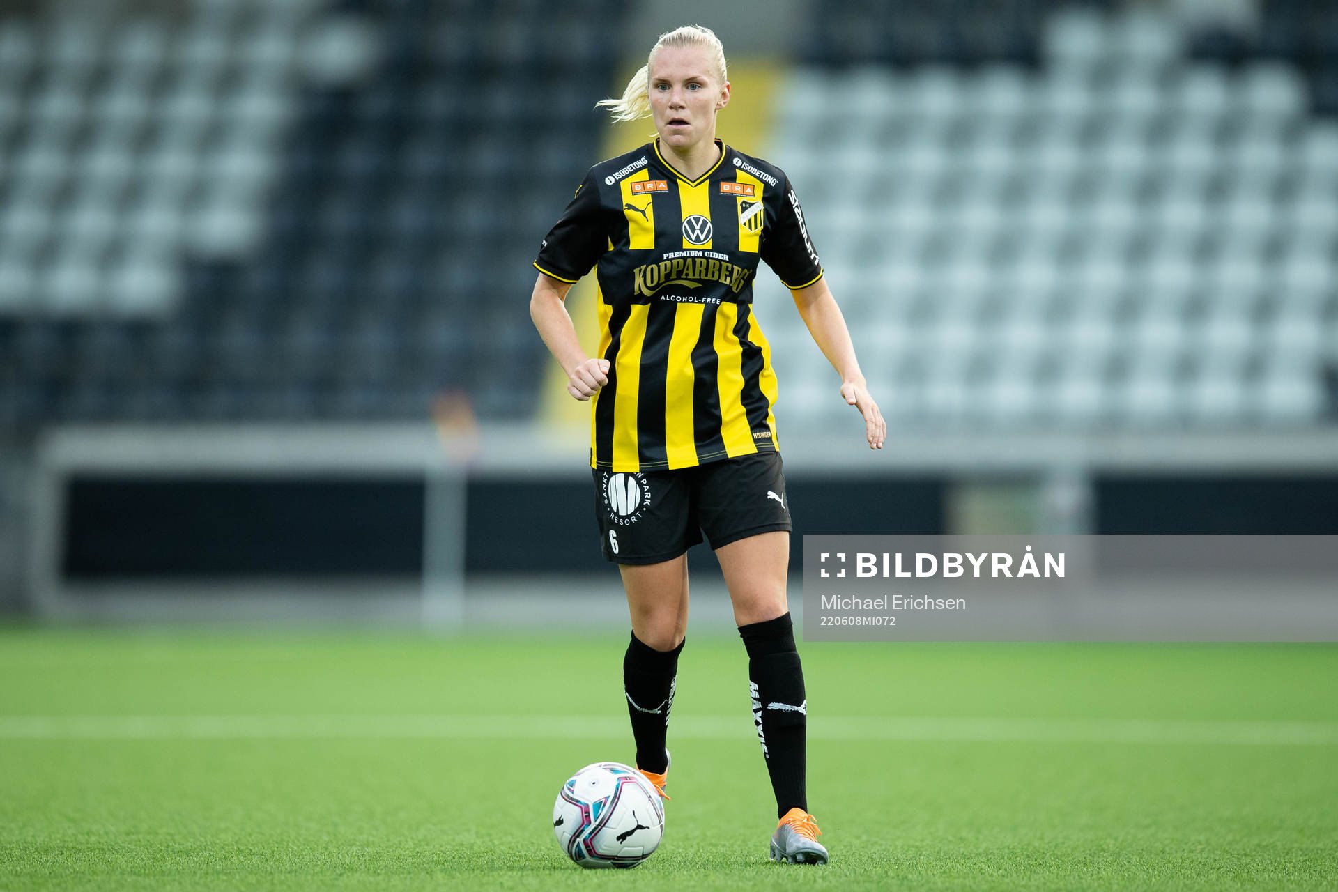 Häckens Josefine Rybrink under fotbollsmatchen i Damallsvenskan mellan Häcken och Eskilstuna United den 8 juni 2022 i Göteborg.