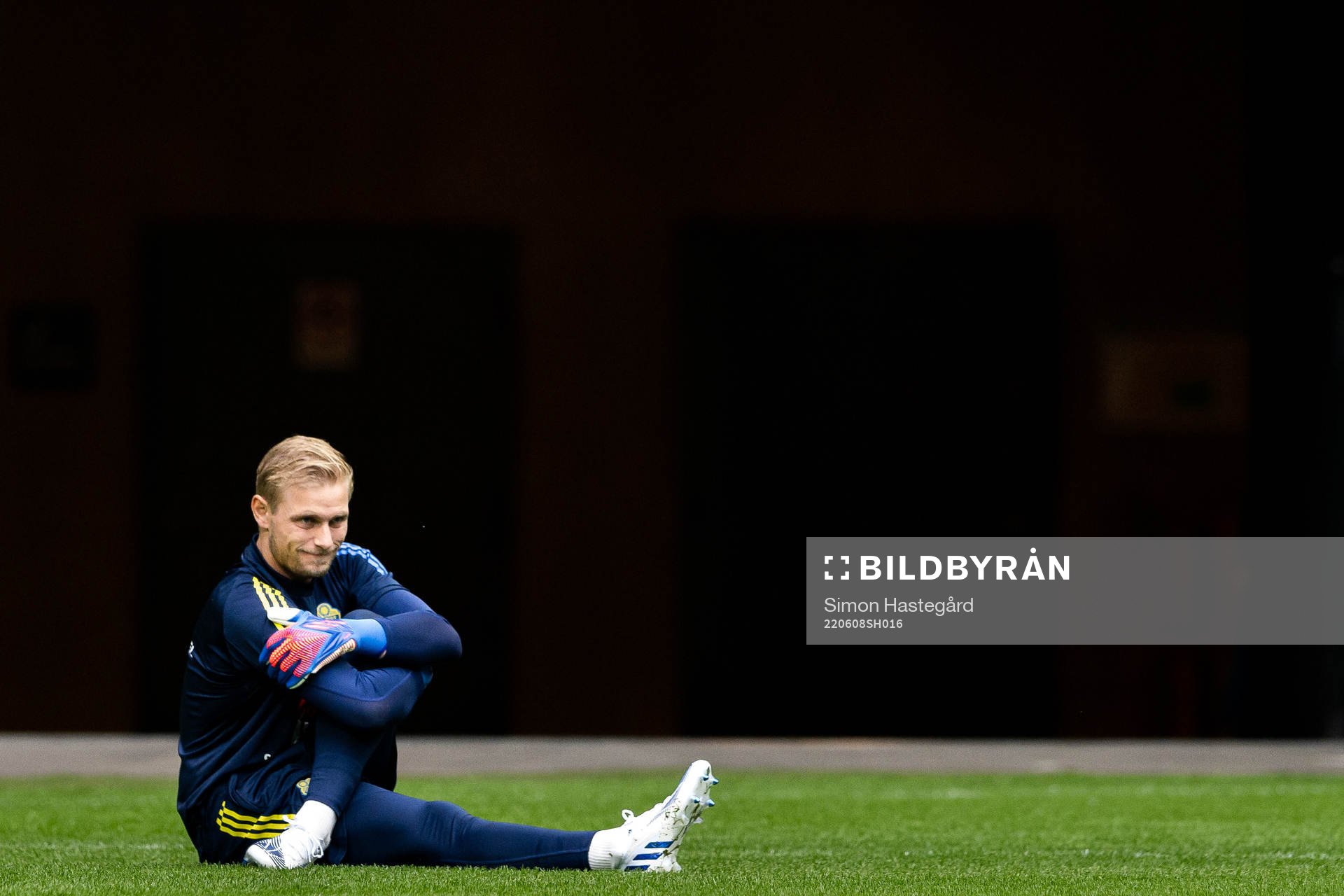 Goalkeeper Jacob Rinne of the Swedish national football team during a training session on June 8, 2022 in Stockholm. 