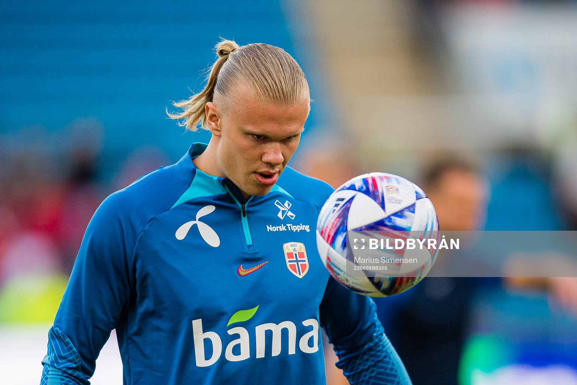 Erling Braut Haaland of Norway warms up