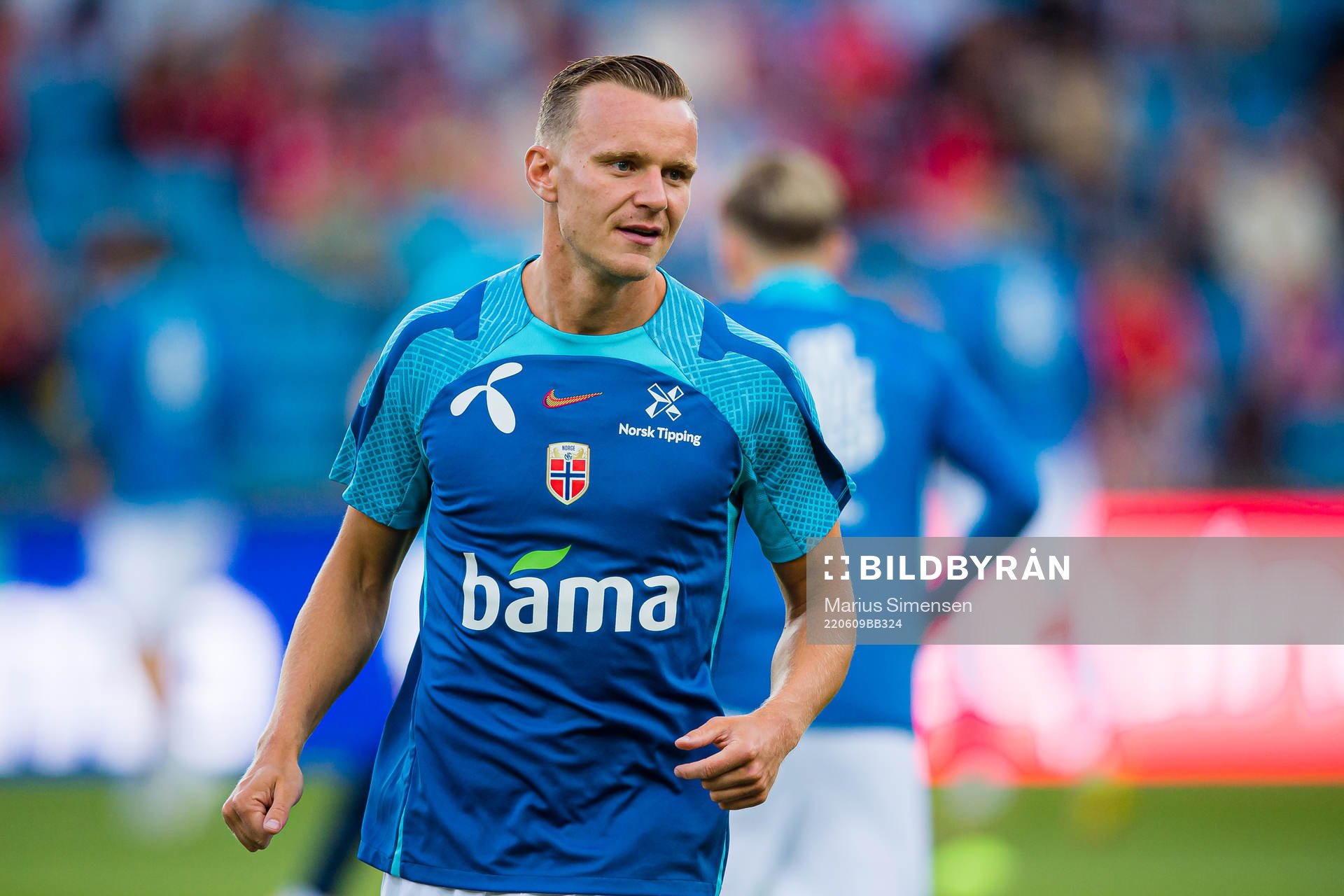 Marius Lode of Norway warms up